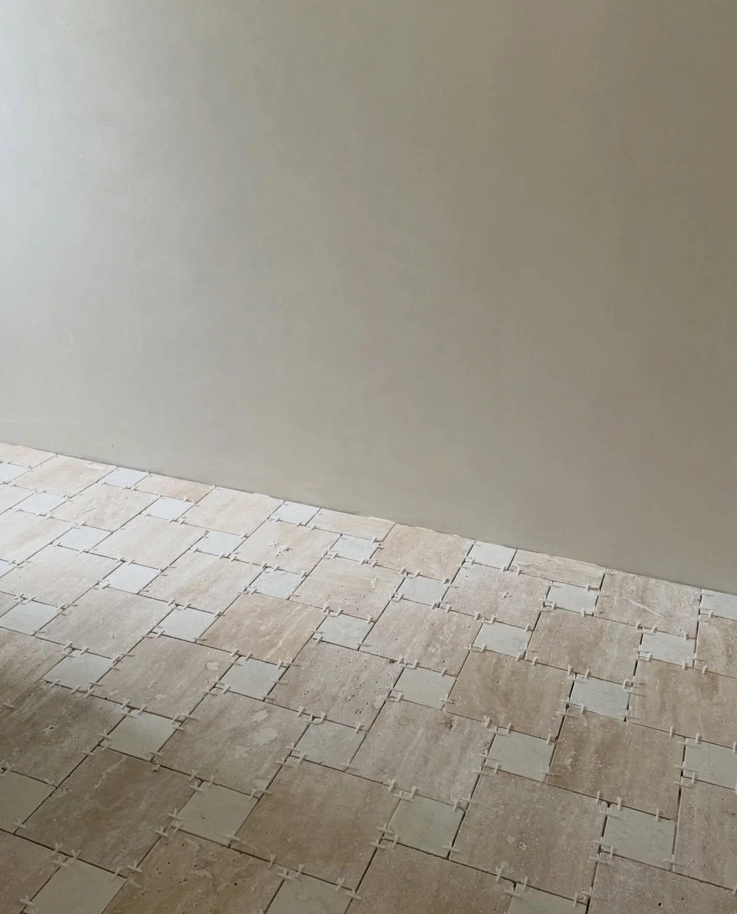 We can&rsquo;t wait to show you more from this project 🤍 

ST2V1062/TM - Tumbled Travertine 200x200mm
ST2V1331/TM - Tumbled Botti 98x98mm