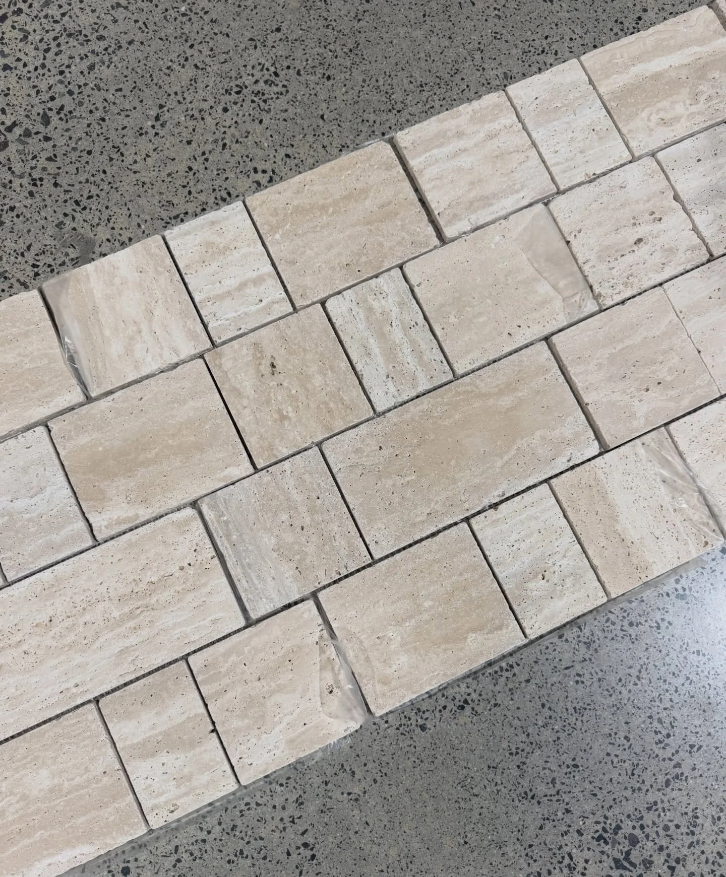 Tumbled Travertine Brick Lay 🤎

ST2V106/HAV