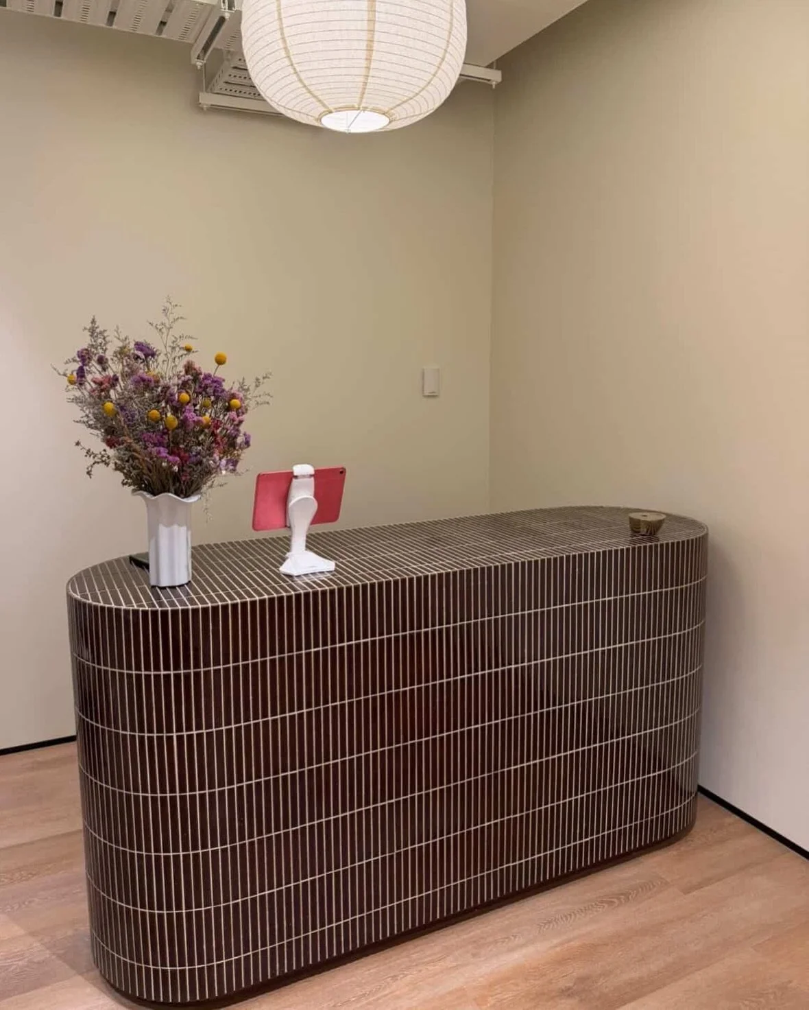 Our Japanese Rustic Choc Sticks featured in the new Soul Pilates New Zealand studio @soulpilates_nz 

CT1N108/ST
