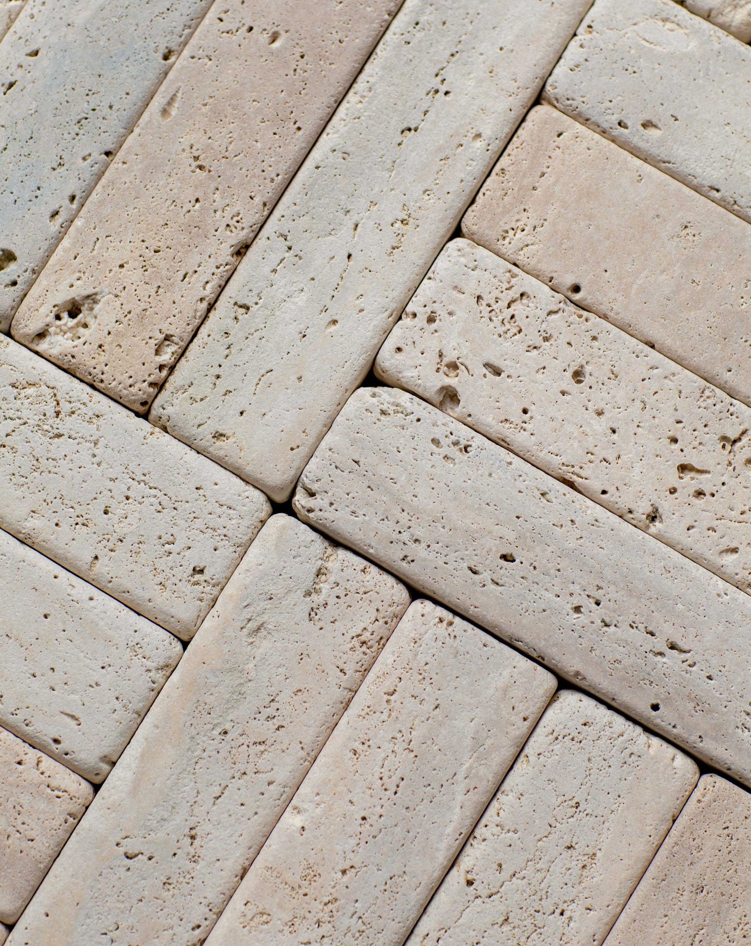 Valley Travertine Bricks 240x60x30mm

ST1G120/BR