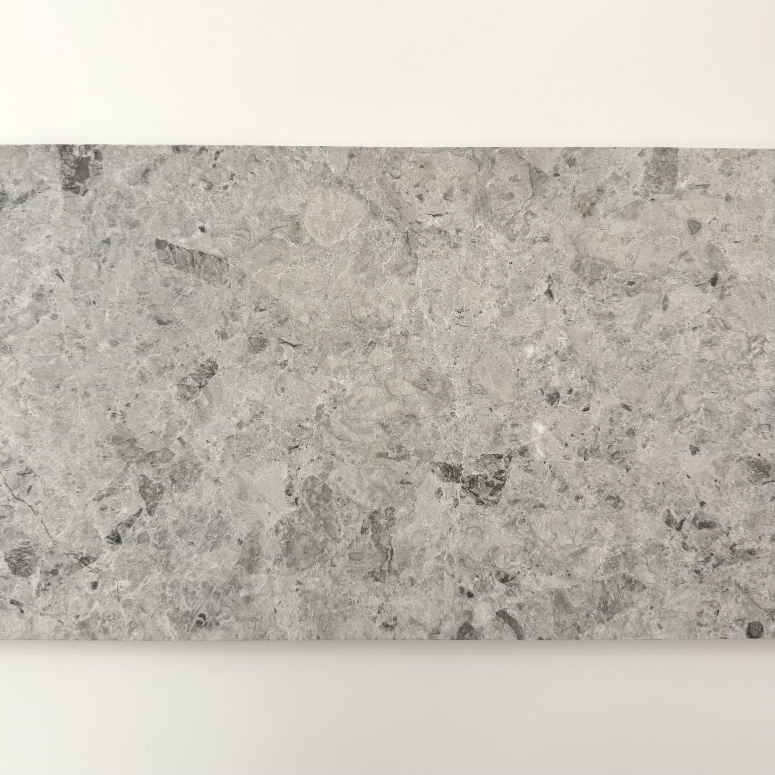 ST1AM50036 TUNDRA BLUE HONED 305X610X15MM