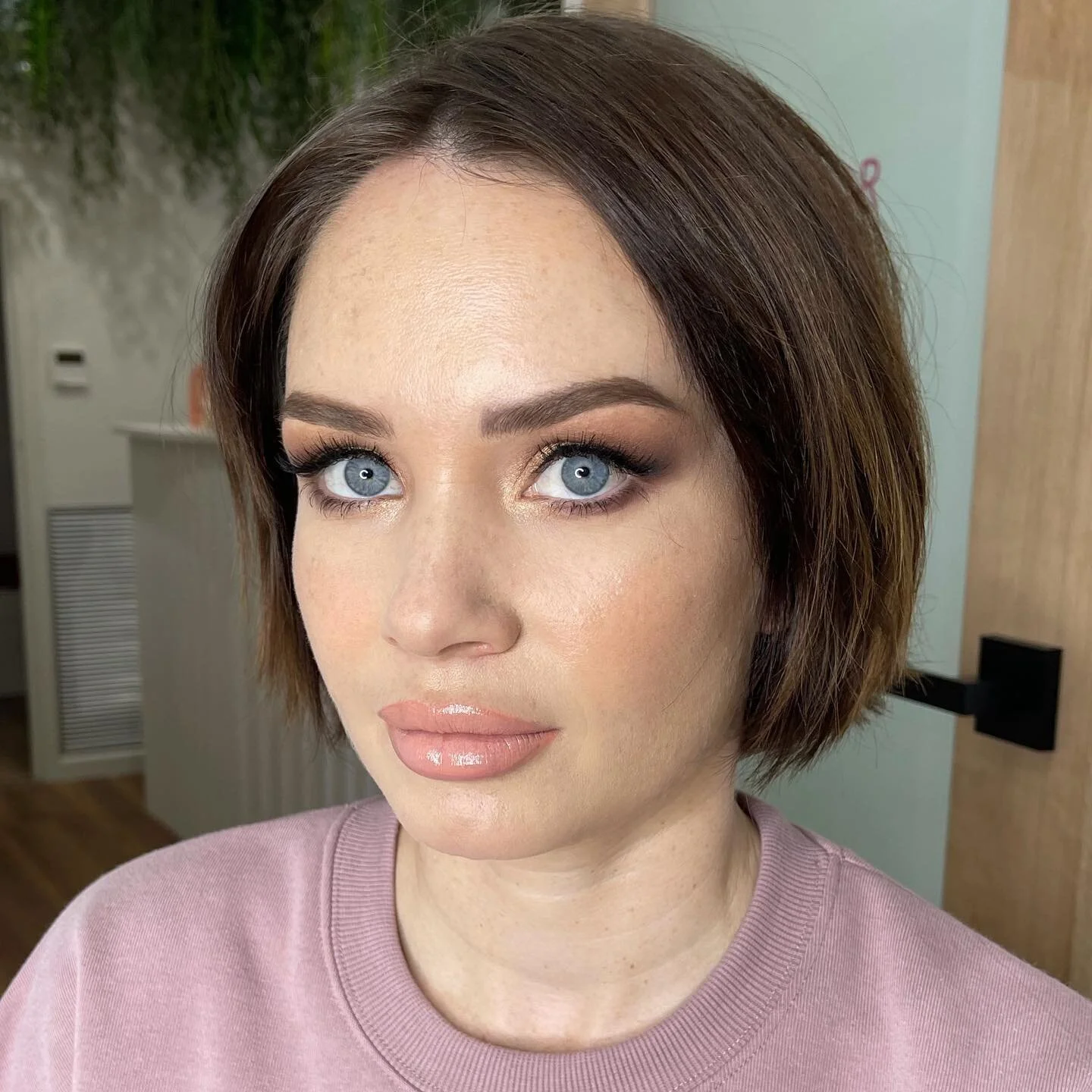 ⚡️ A L ⚡️

Smokey eyes &amp; natural skin 😍

Have an upcoming event?! BOOK NOW!! Link in bio 💥