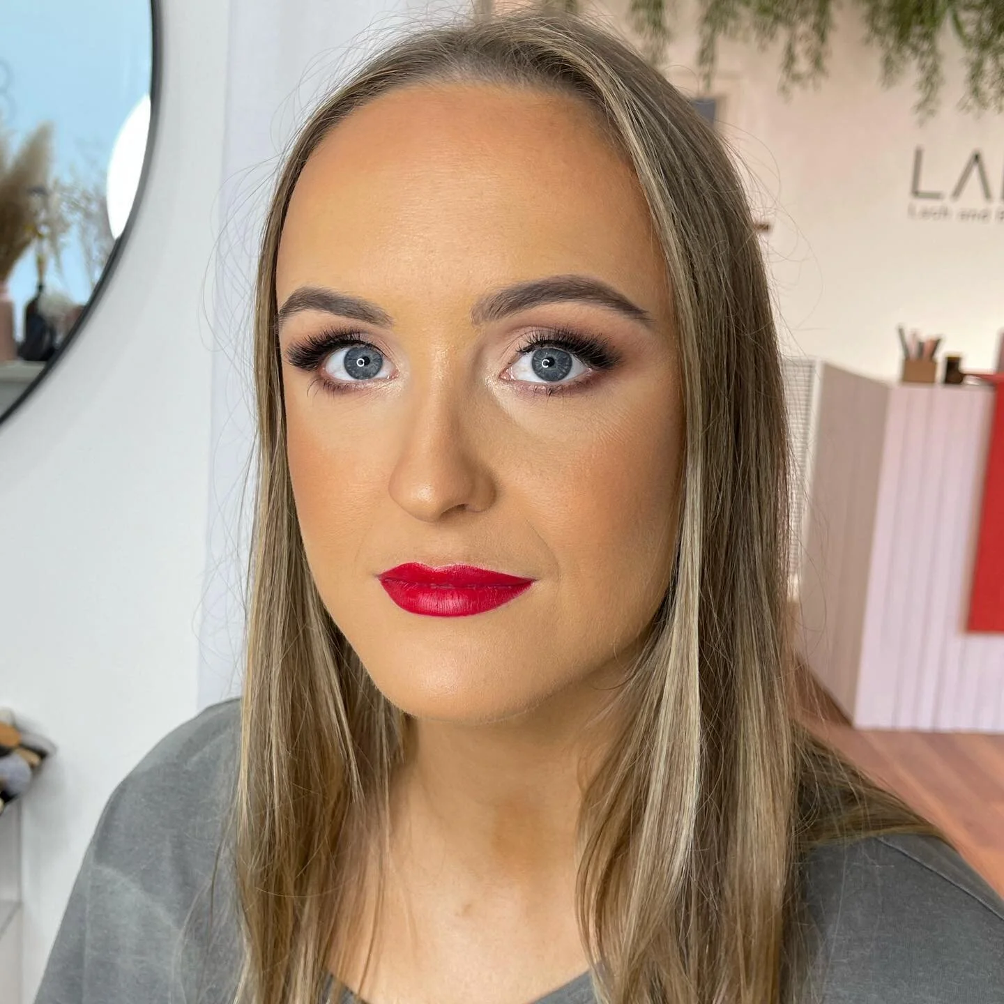 When she says &ldquo;can you make my blue eyes pop&rdquo; 😍

I have now opened up my books until December so get in quick to snap up your makeup appointment!! 😍

Make sure to send me an email for any other dates not shown on my booking app!

Have a