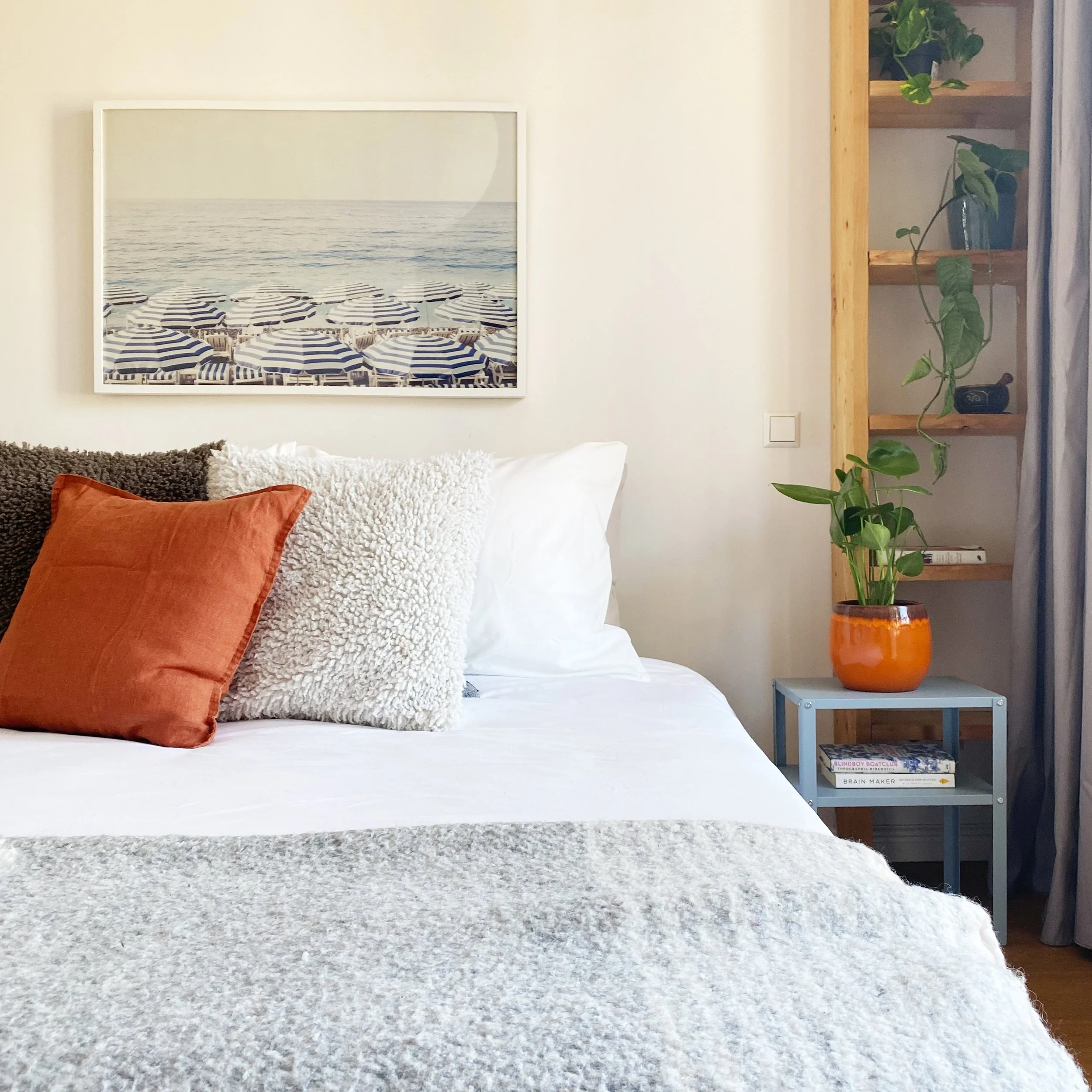 Classic Contemporary No.03