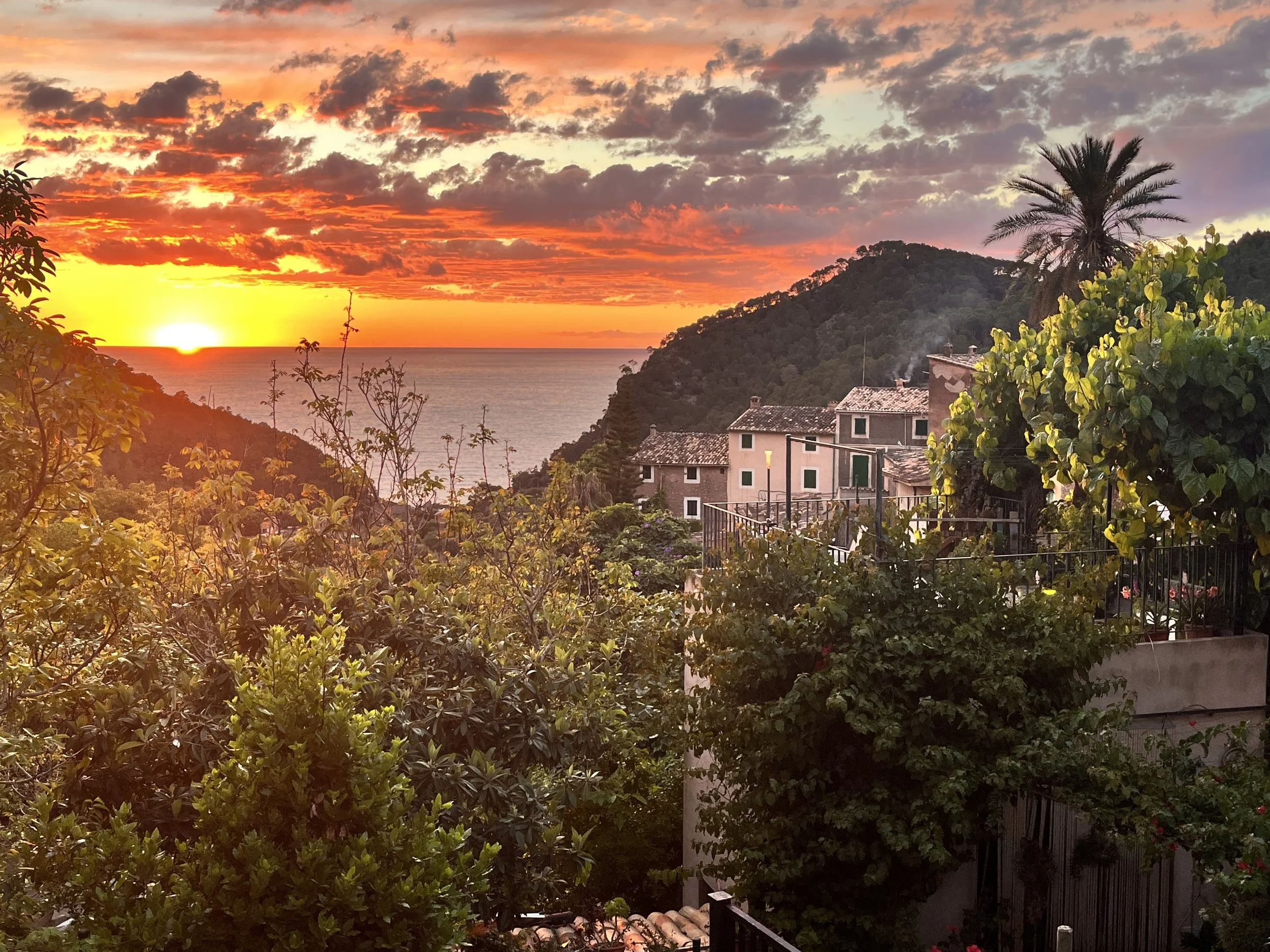 Mallorca yoga Retreat: Nature, connection, Presence