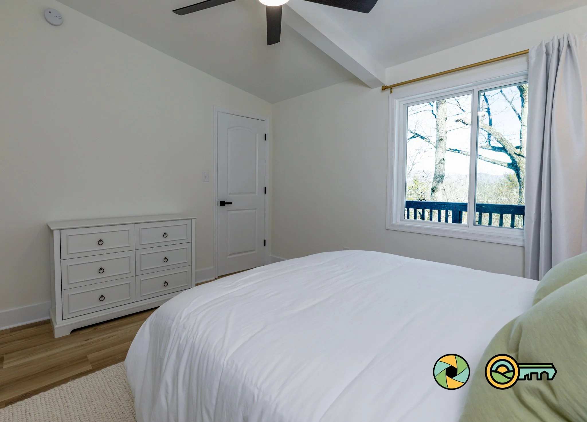 30 Upstairs BR _Q6A0235.jpg