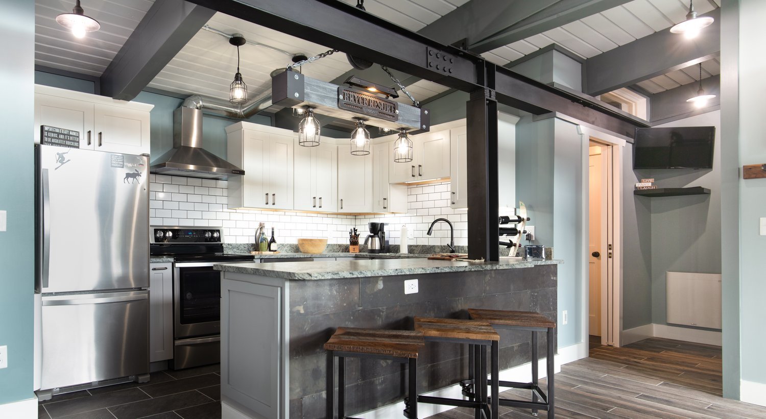 Kitchen+Pano+6441+6455+for+6468-2.jpg