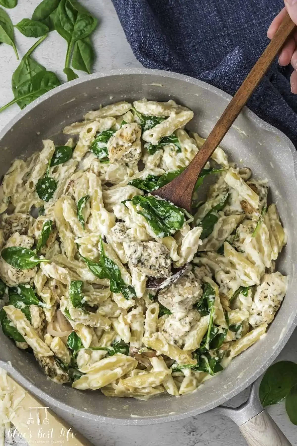🍝 Creamy Tuscan Chick’n Pasta