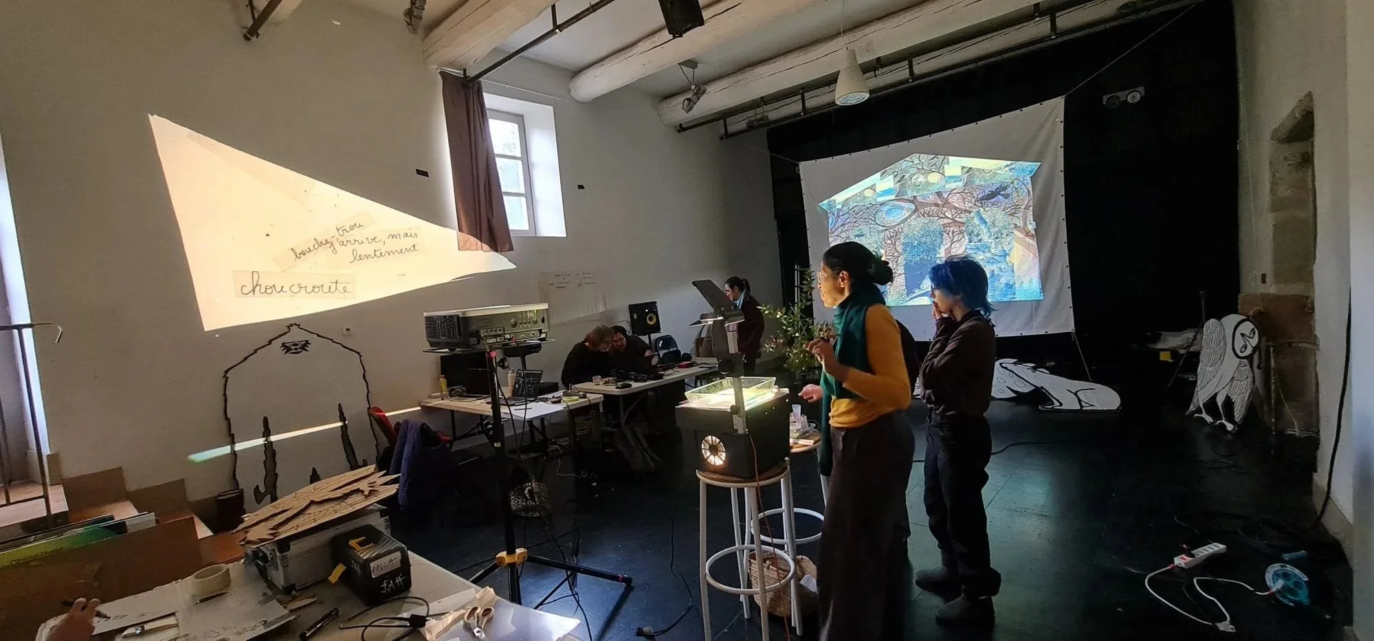 Conception sur rétro projecteur avec Tatiana Carmier