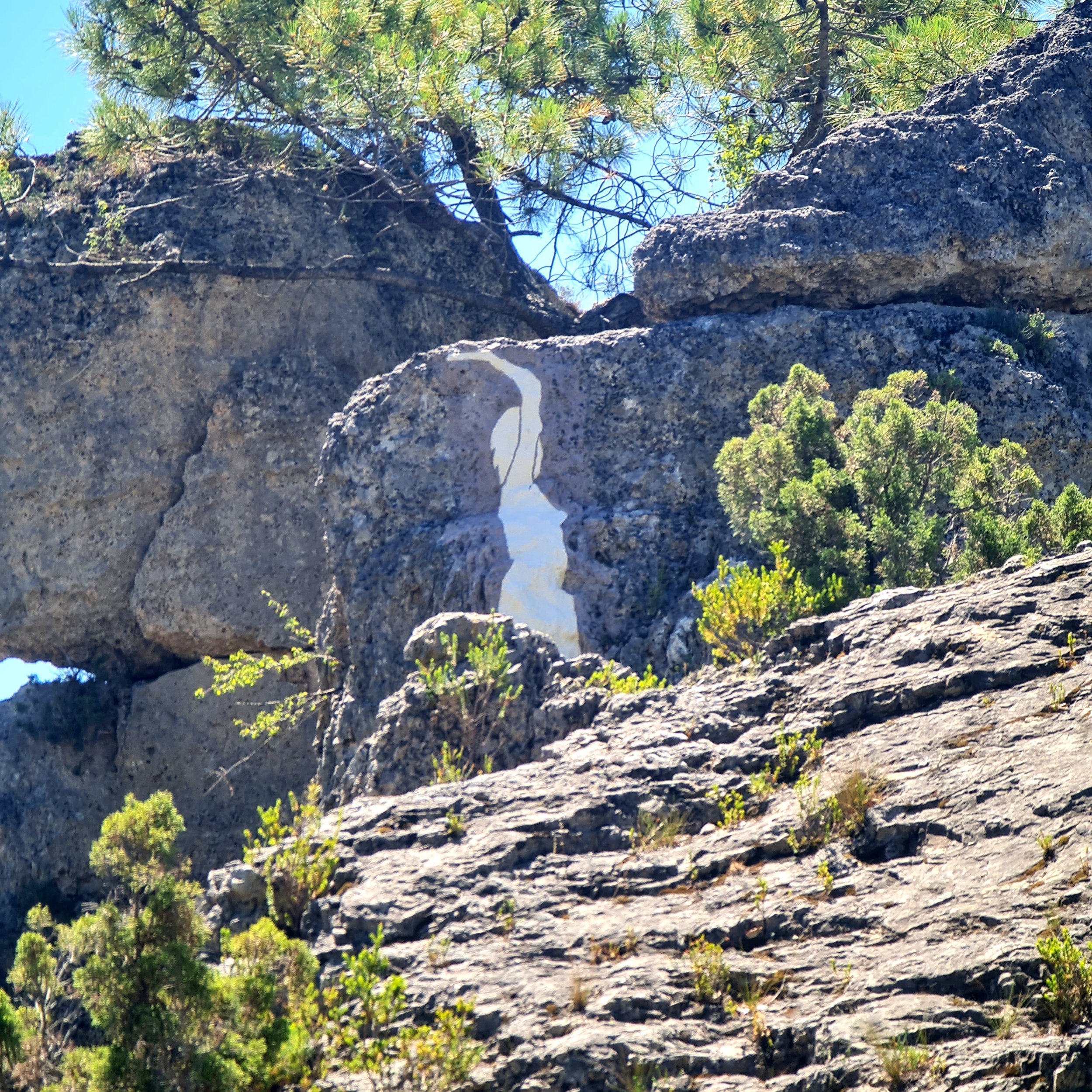 8 soutenir la roche 3.jpg