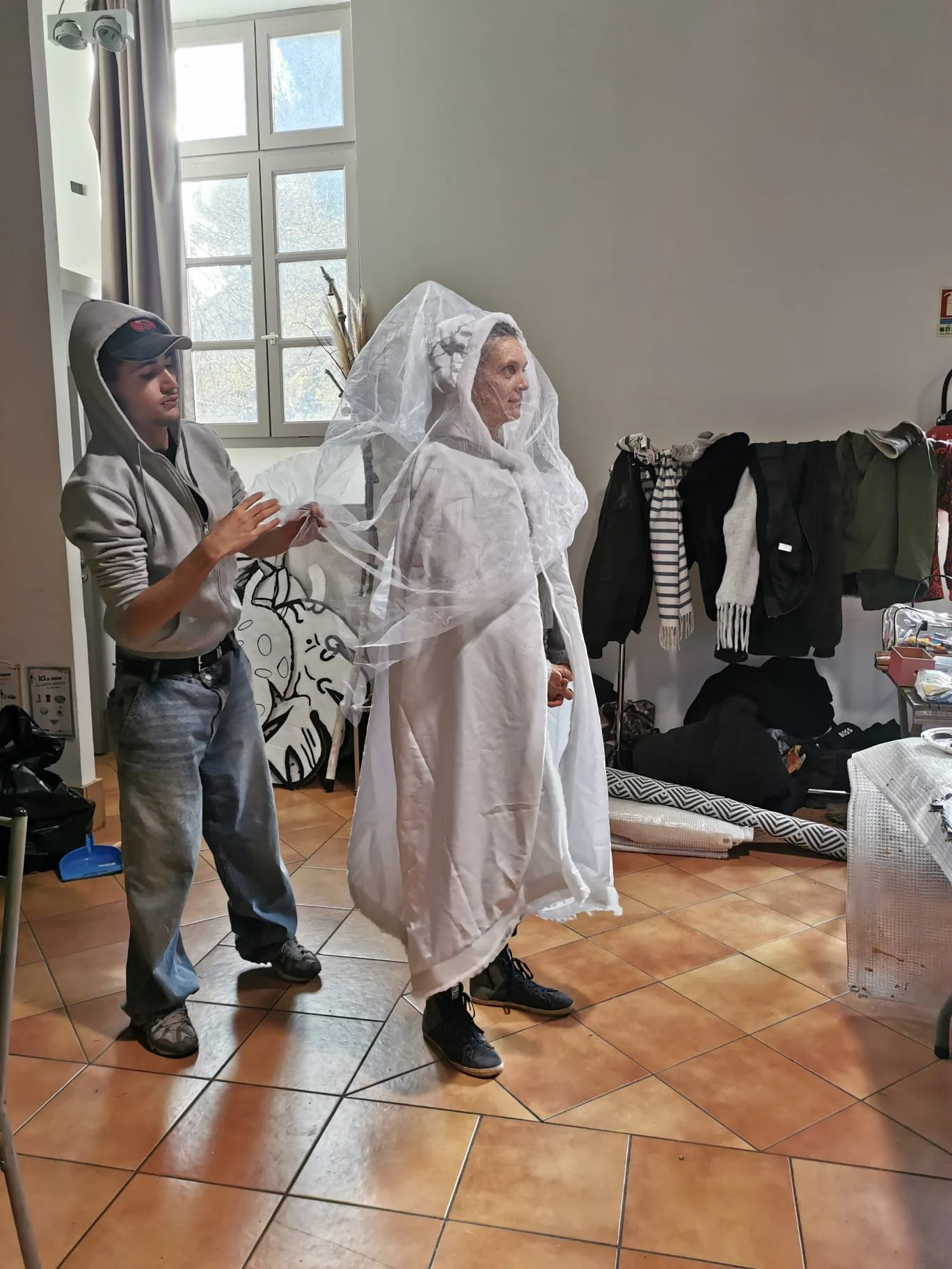 Conception costume avec Julie Befort (conteuse) et Mio Glize (couture)