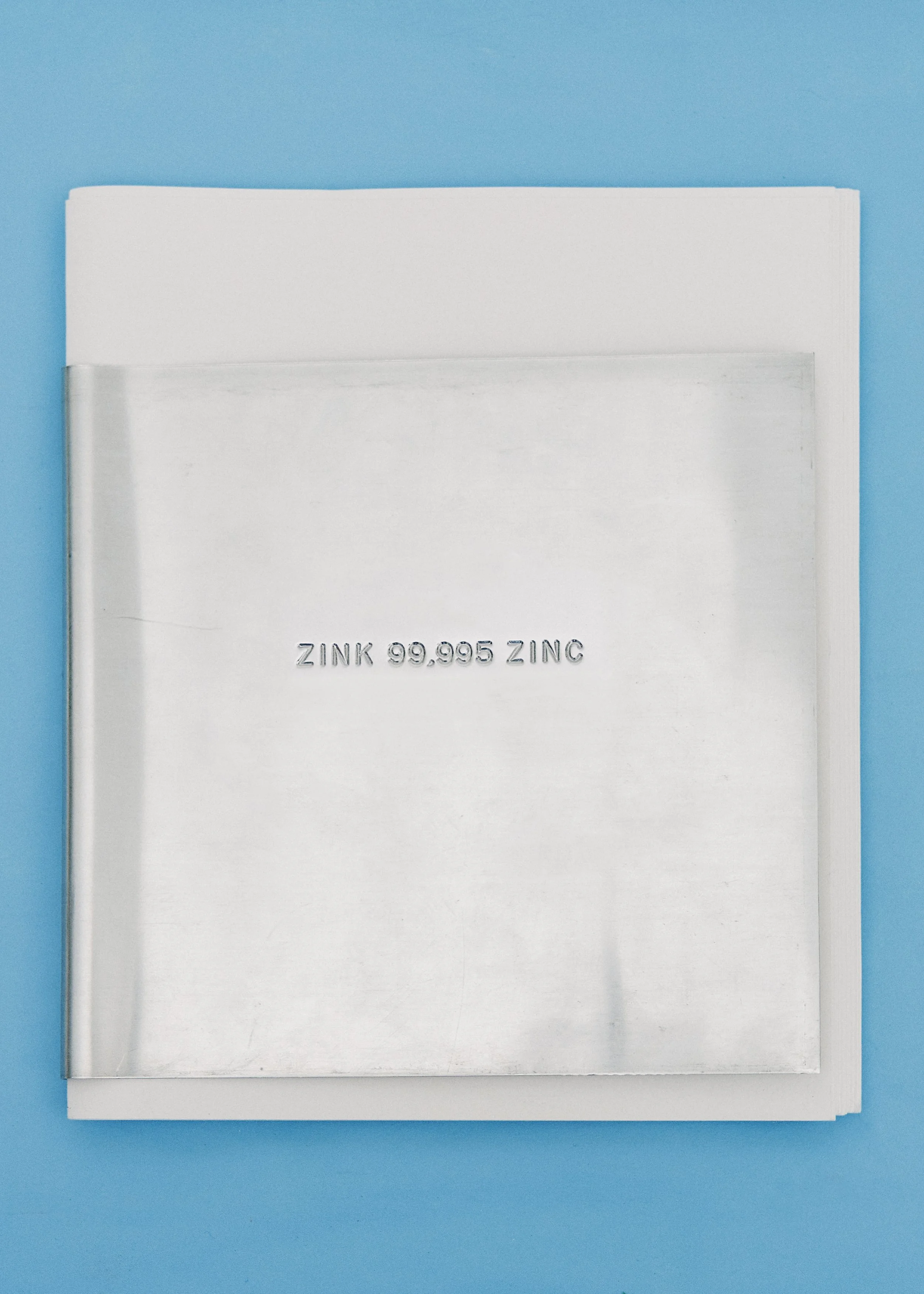 Communities form where people see opportunities. Photographer Alies Torfs' family also moved to the quiet Kempen region for the Vieille-Montagne zinc factory. During her studies in Stockholm, she discovered that the zinc in question was mined in the 