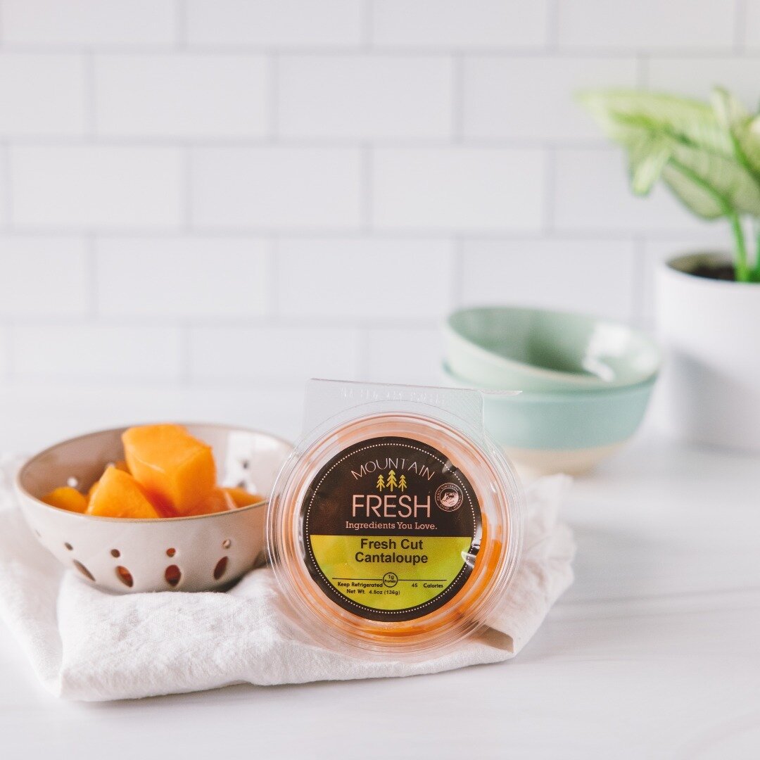 Looking for a healthy quick snack? Fresh cut cantaloupe from Mountain Fresh is great for when you're on-the-go, and it comes in a convenient car cup so you can take your snacking anywhere!
.
.
.
.
.
.
#mountainfresh #ingredientsyoulove #PNWapproved #