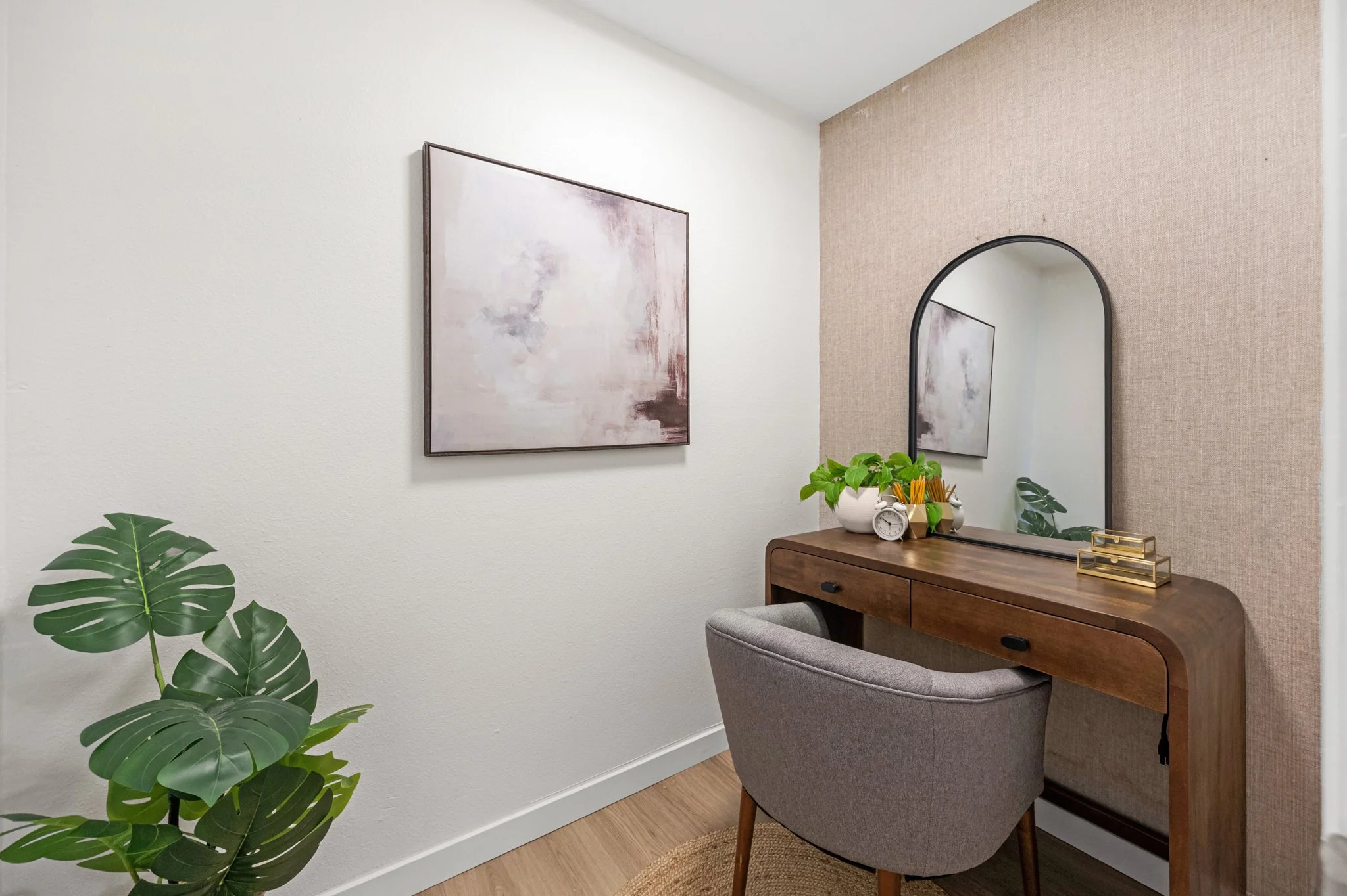 3711 26th Place W #105 Seattle, WA 98199 (12).JPG