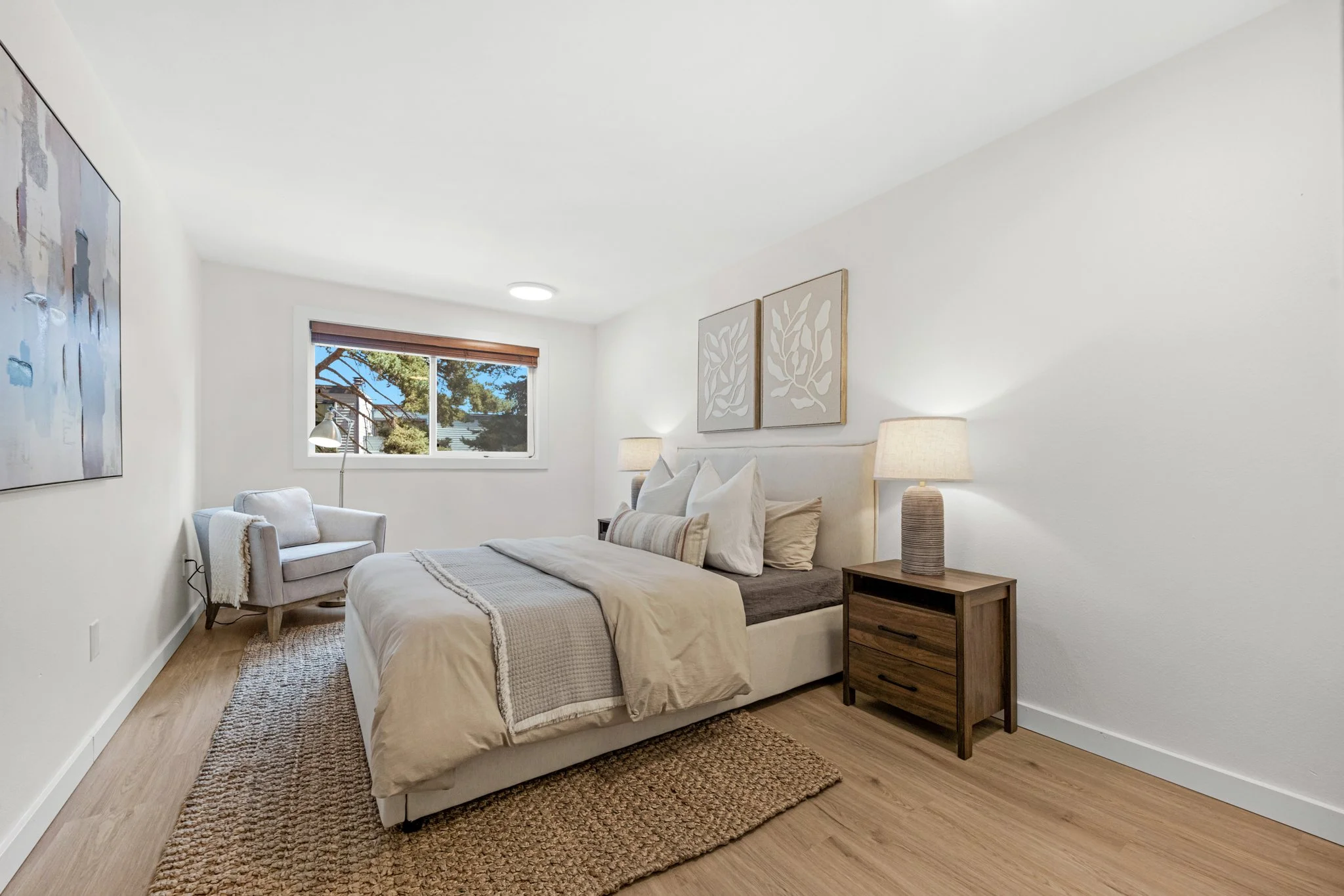 3711 26th Place W #105 Seattle, WA 98199 (10).JPG