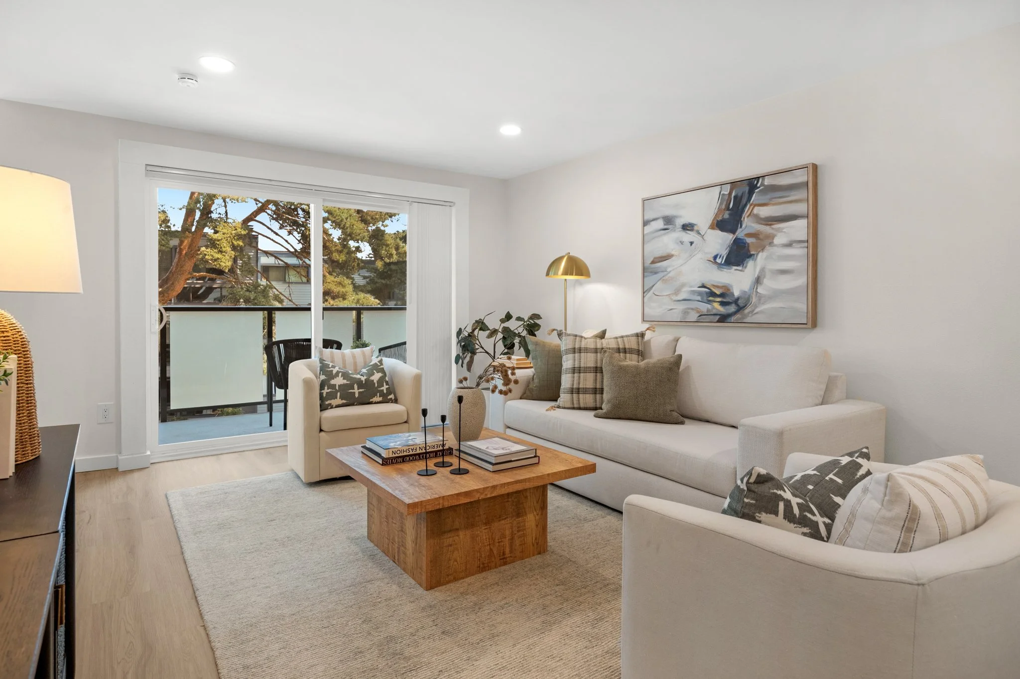 3711 26th Place W #105 Seattle, WA 98199 (2).JPG