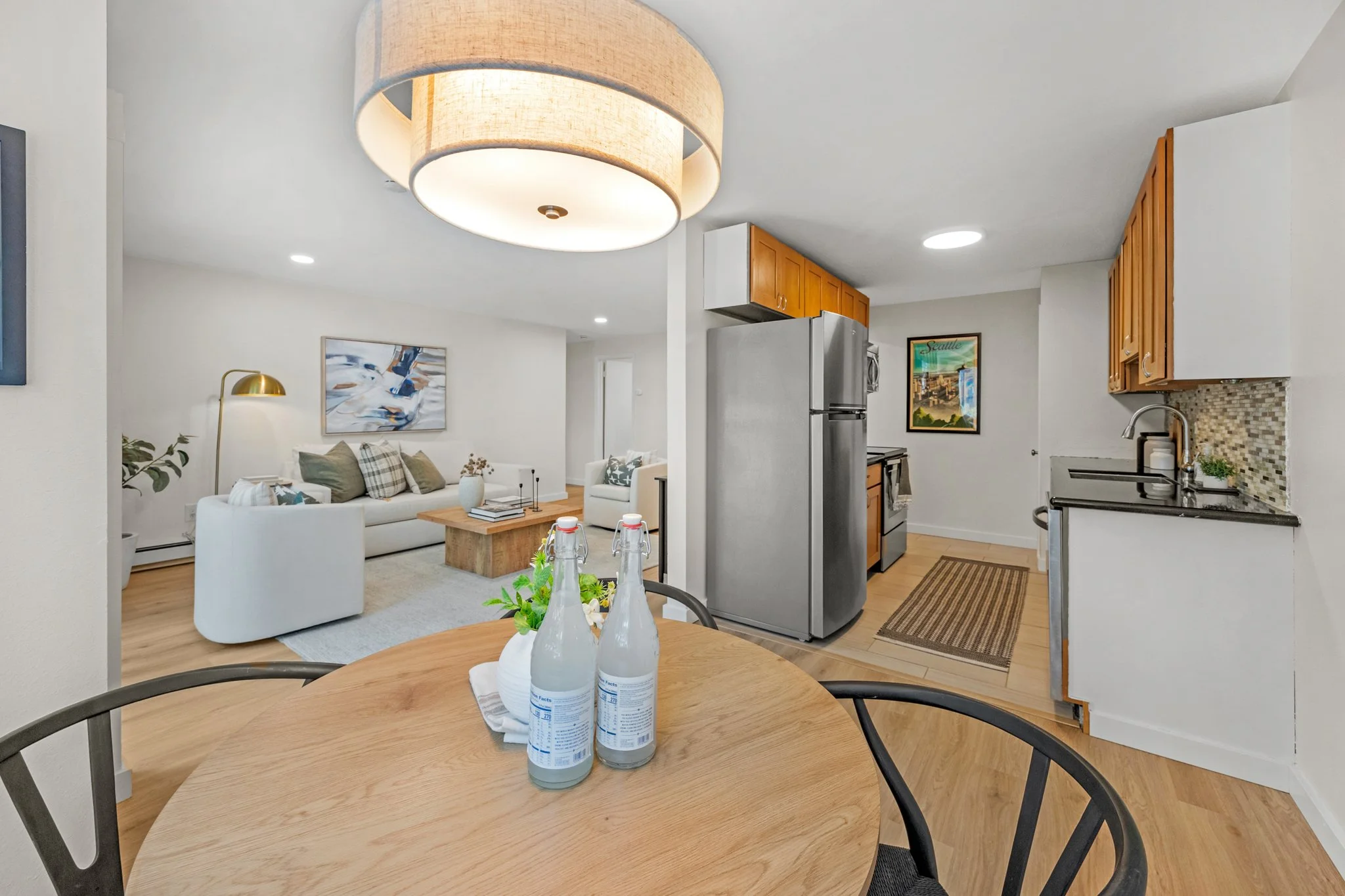 3711 26th Place W #105 Seattle, WA 98199 (6).JPG
