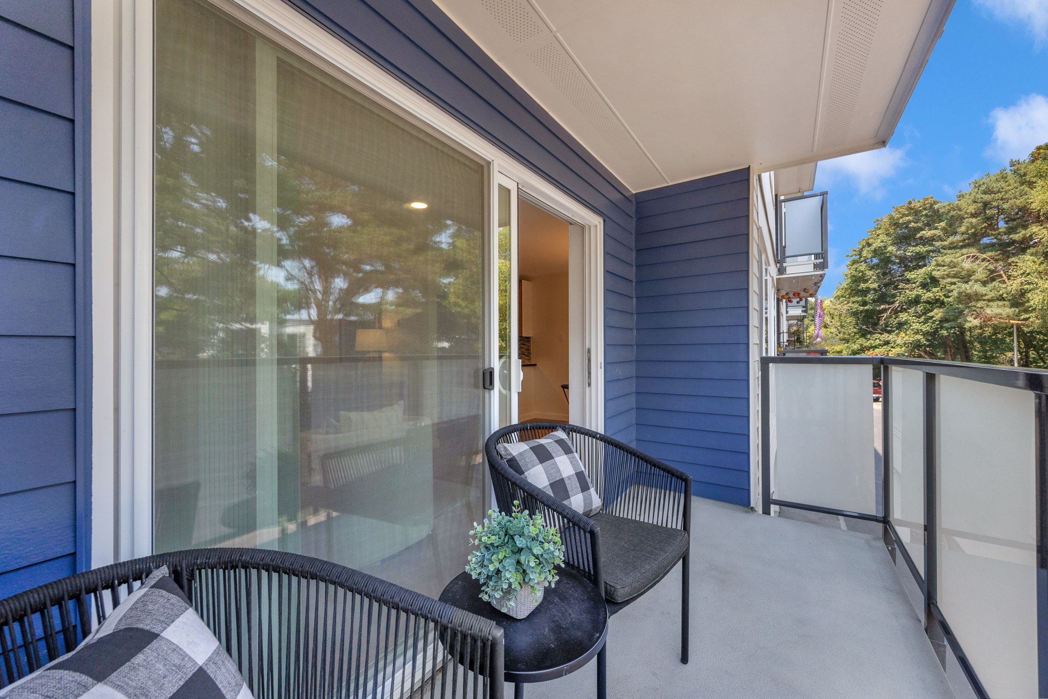 3711 26th Place W #105 Seattle, WA 98199 (16).JPG
