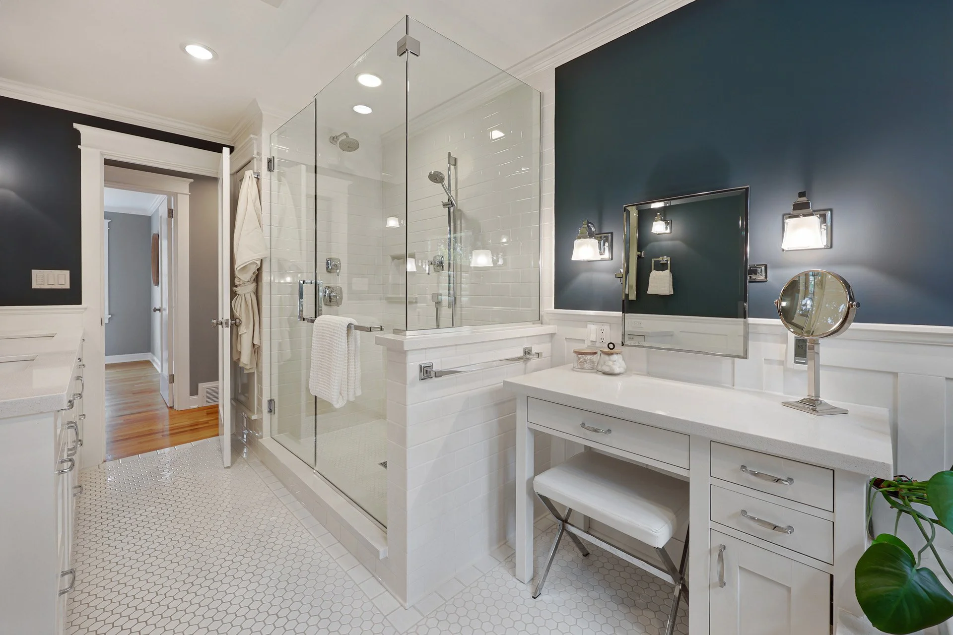 130 N 171st Street Shoreline (18).jpg