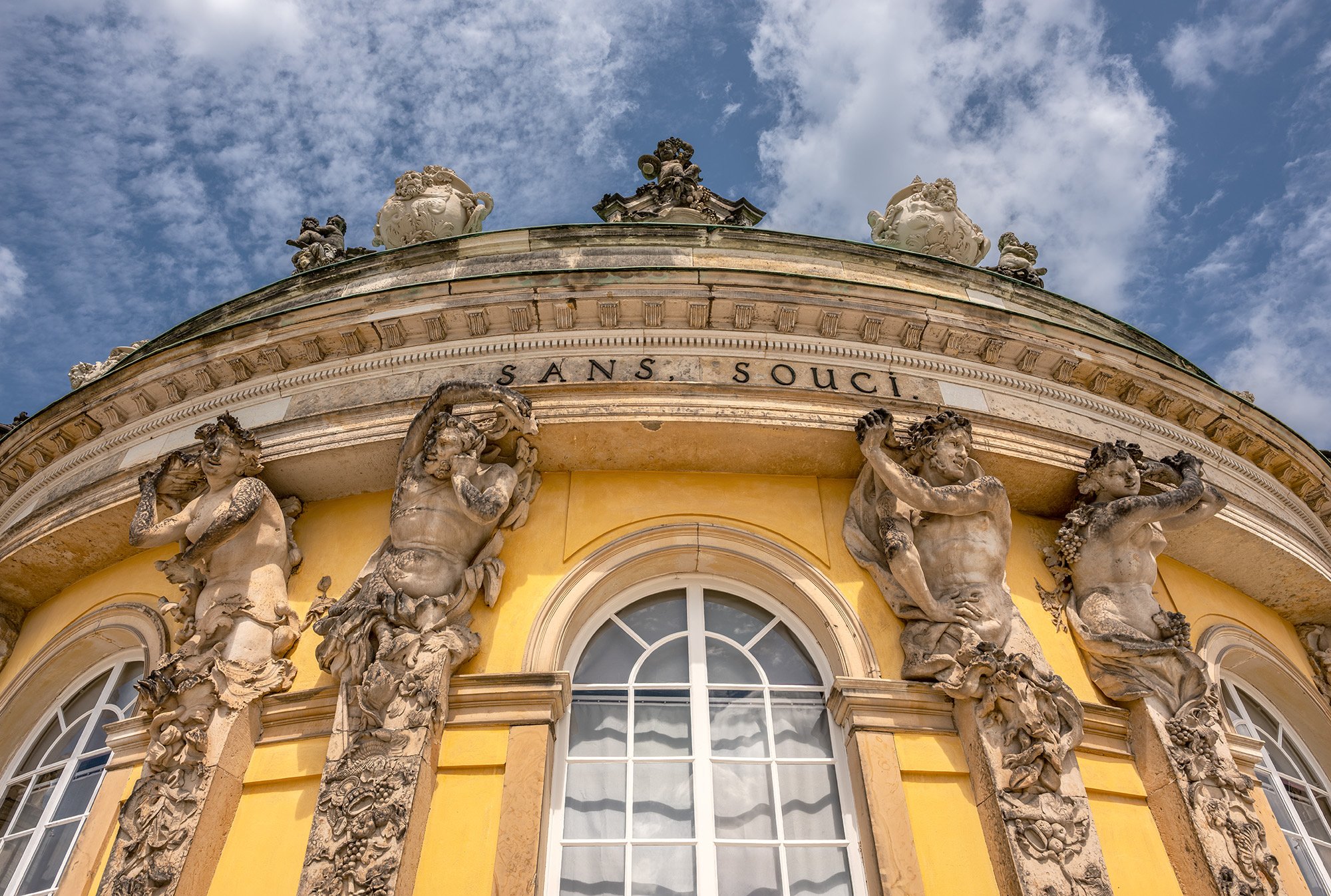 Brandenburg_Potsdam_Sanssouci_TransientSurfaces_Fassade_Aligurien_10.07.26_BOLLMANN-BF_web.jpeg