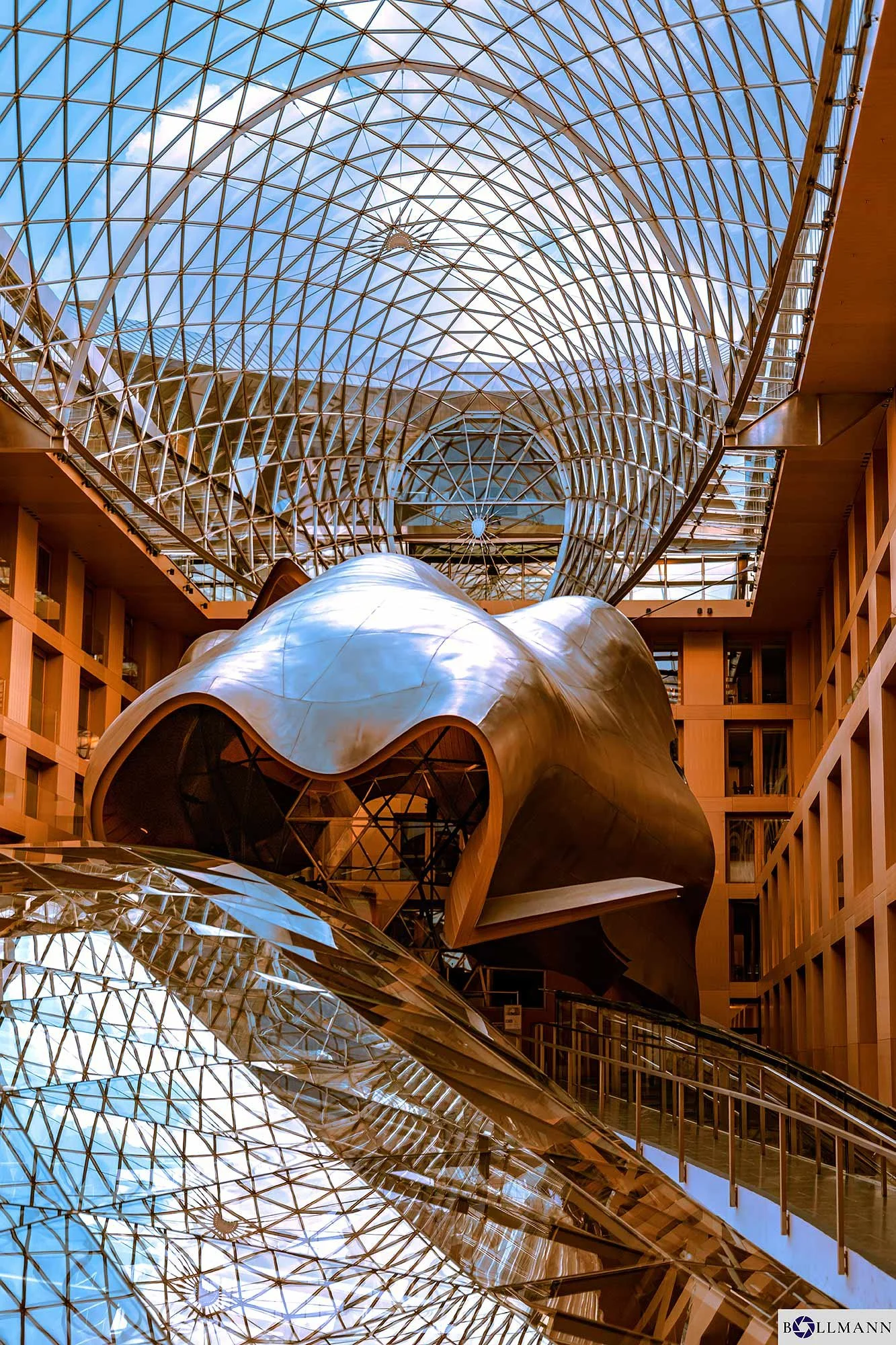 Berlin_DZ-Bank_Gehry-Skulptur_BOLLMANN-BF_web.jpg