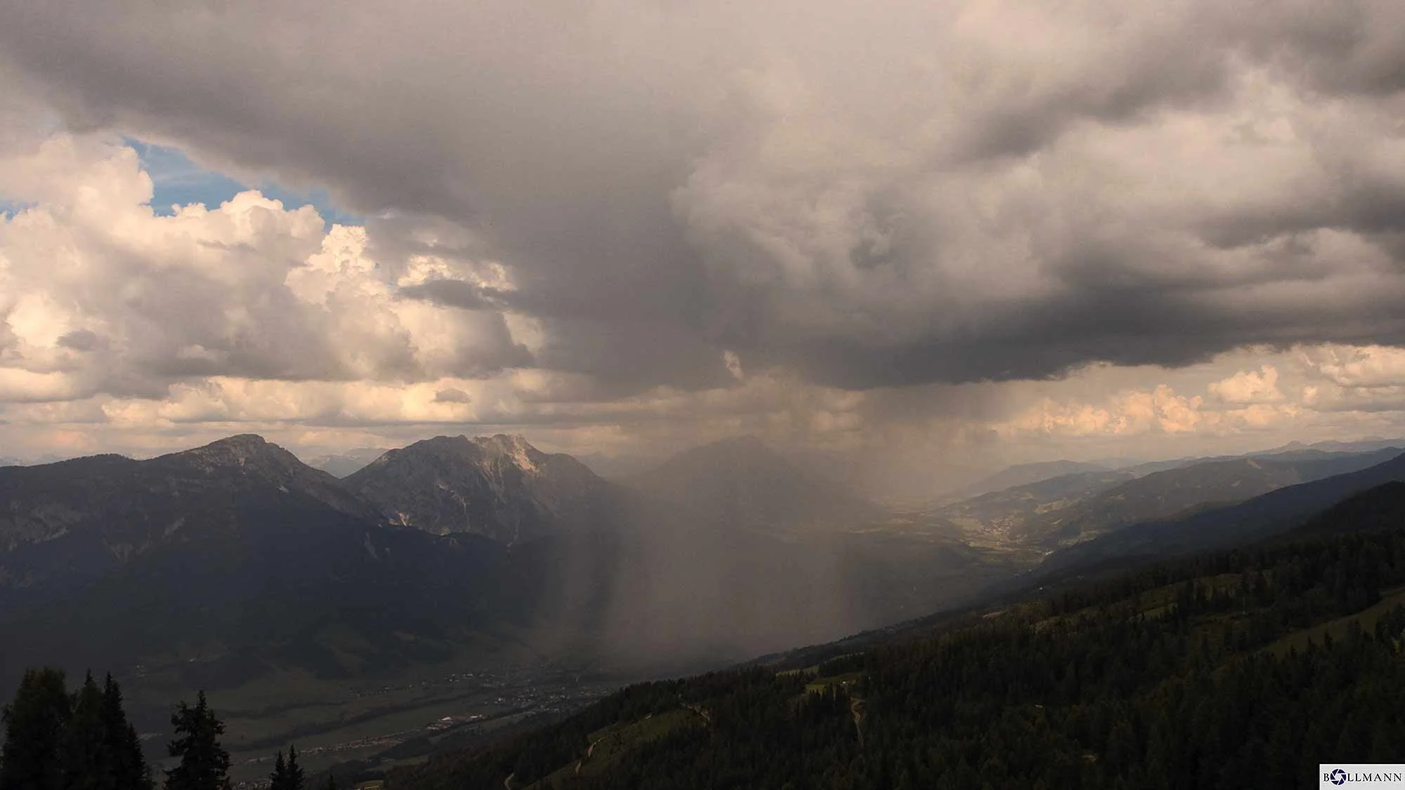 Salzburger_Land_Regenwolke_BOLLMANN-BF_web.jpg
