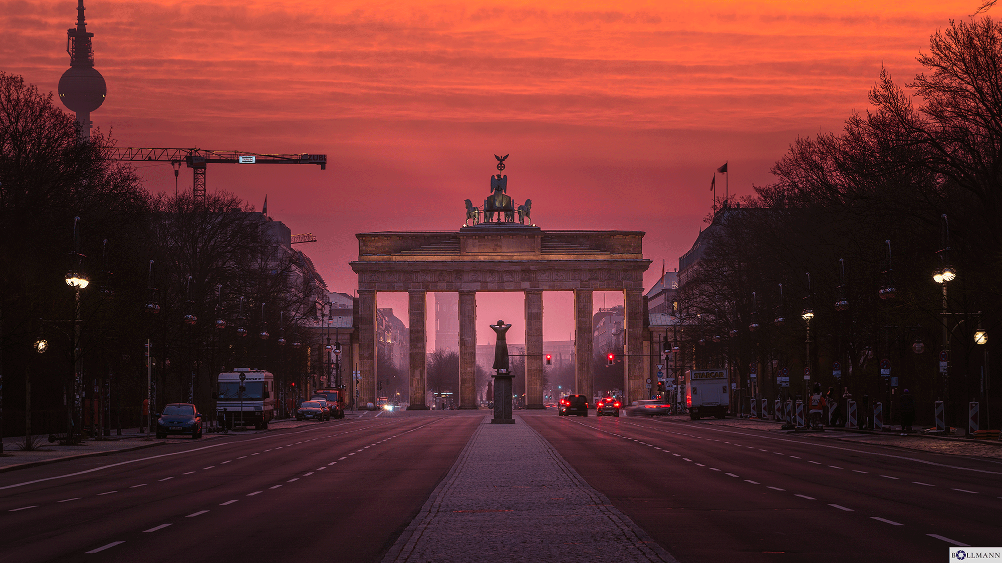 Berlin_BrandenburgerTor_Bluthimmel2_BOLLMANN-BF_web.jpg