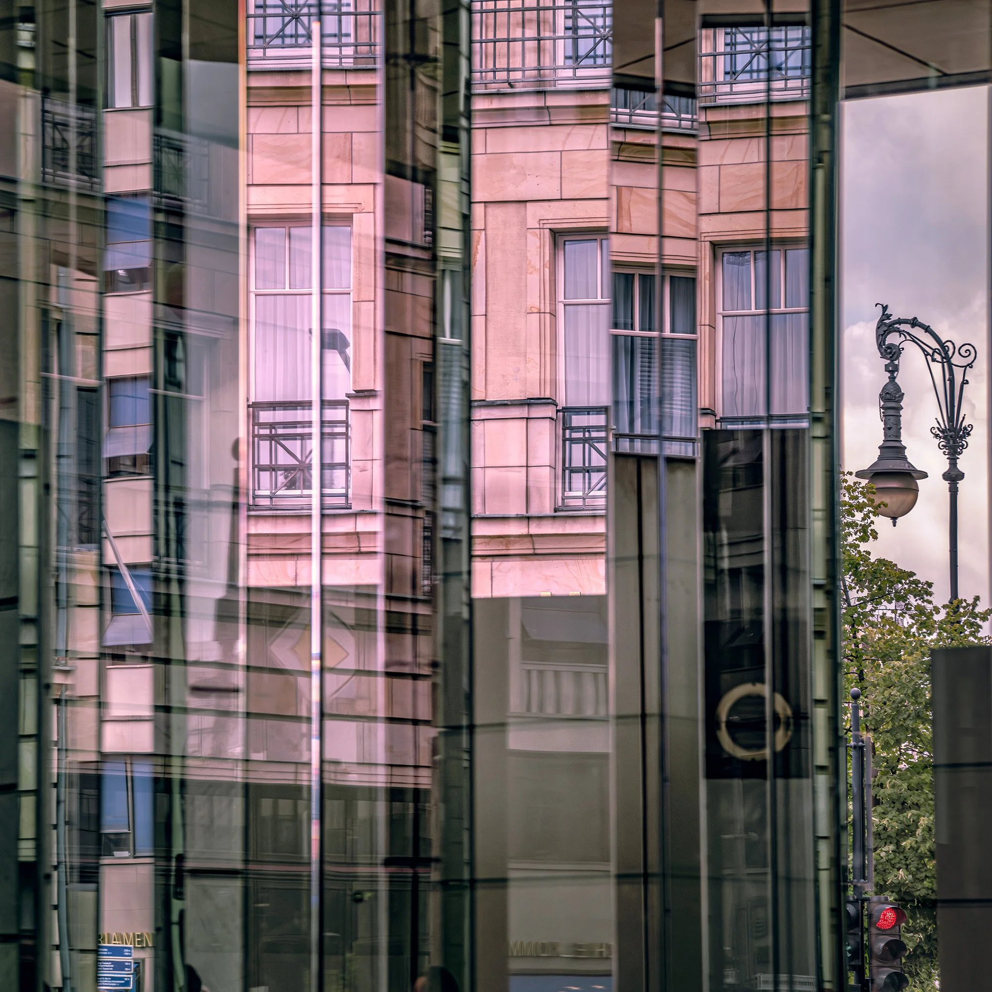 Berlin_UdL_Spiegelungen_BOLLMANN-BF_web.jpg