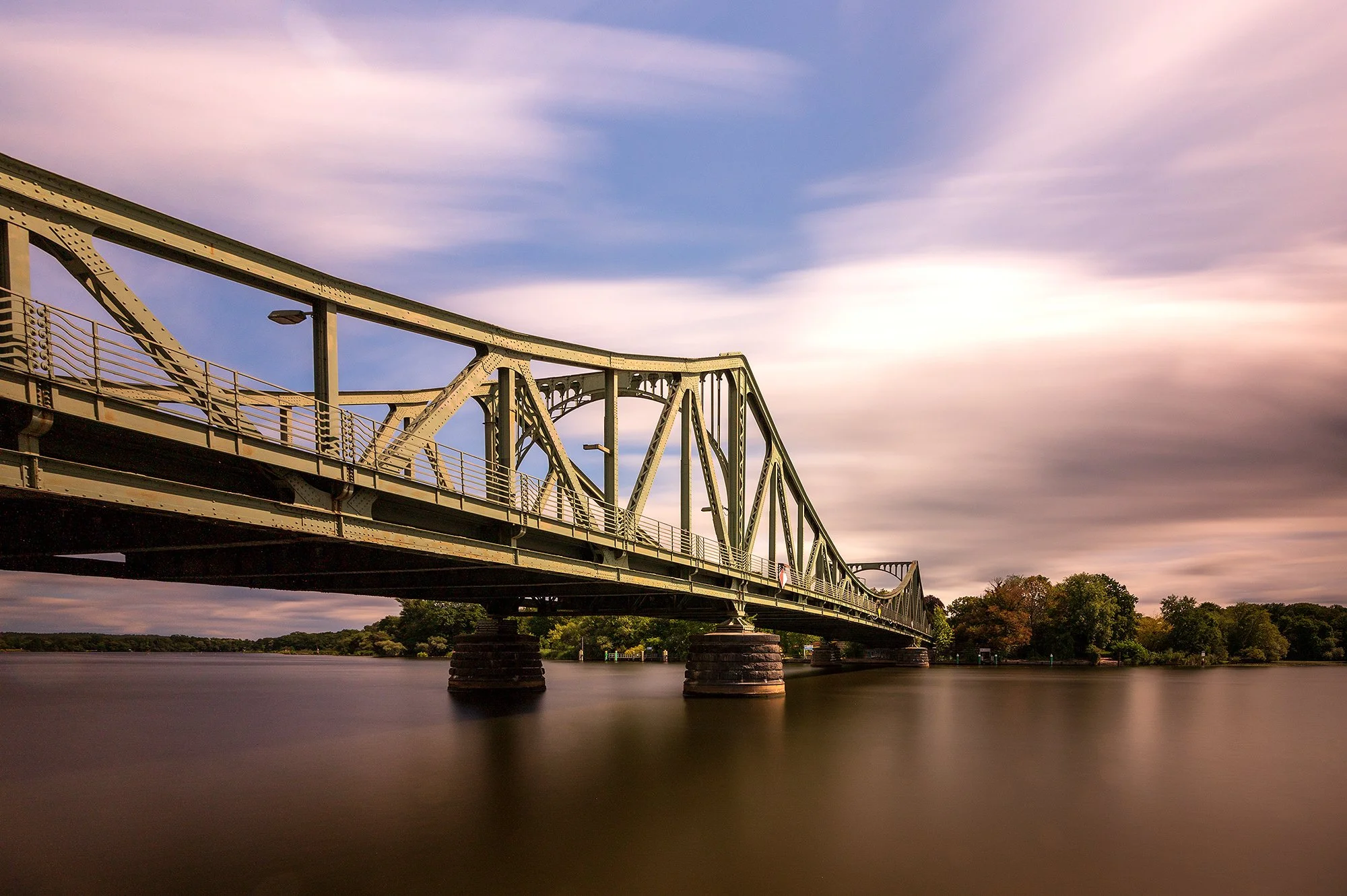 Glienicker_Bruecke_BOLLMANN-_-KOMMUNIKATION_web.jpg