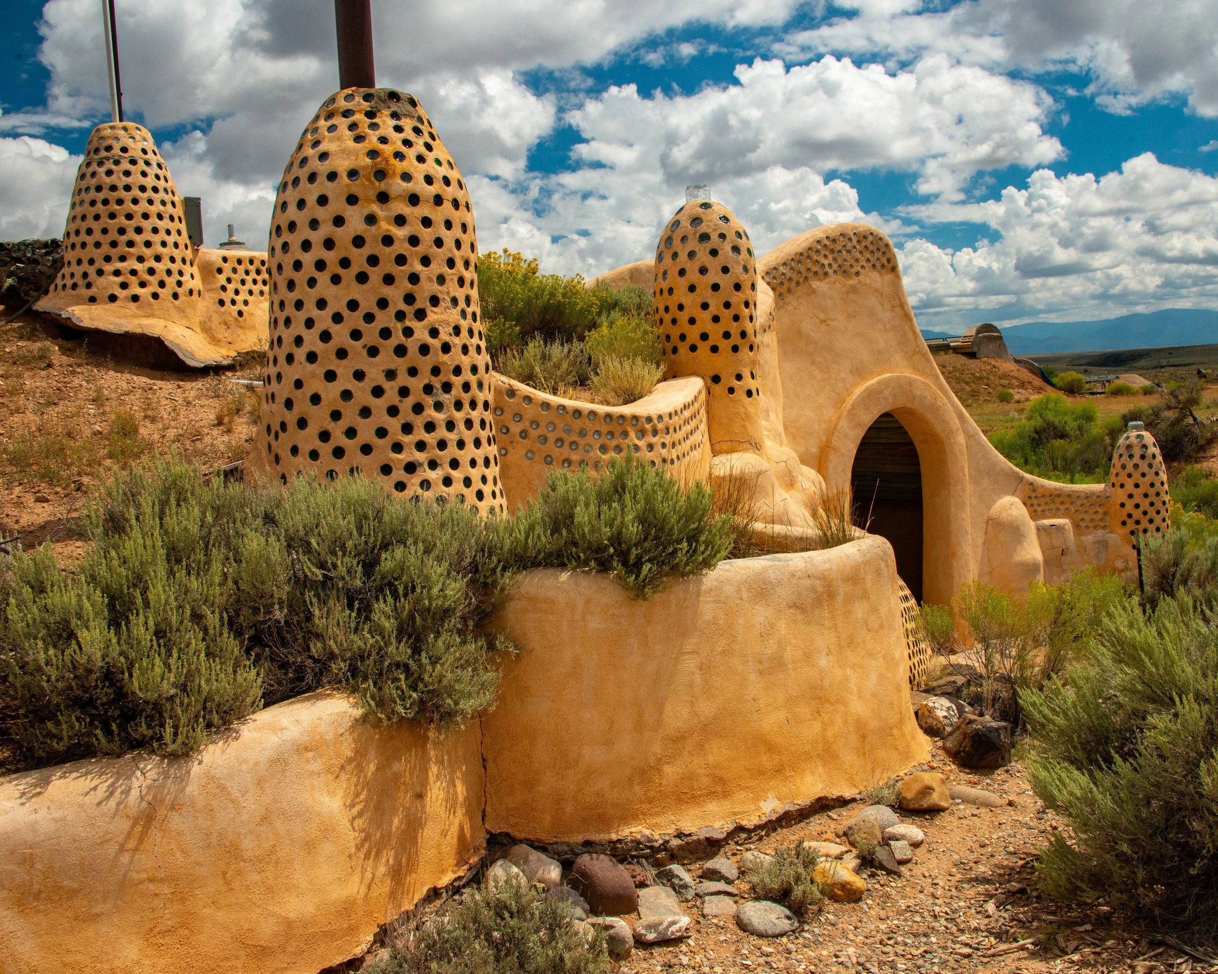 Earthships-52.jpg