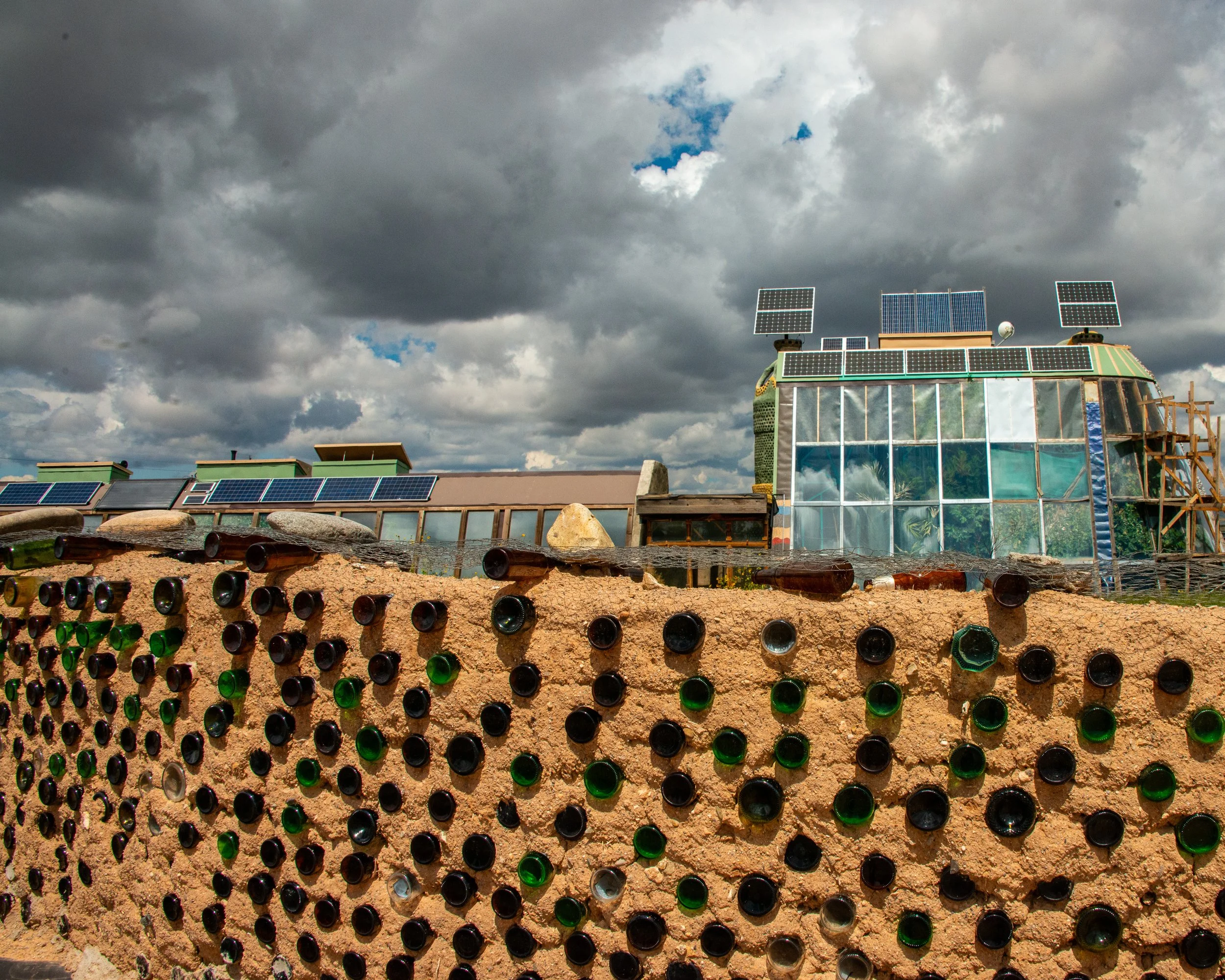 Earthships-32.jpg