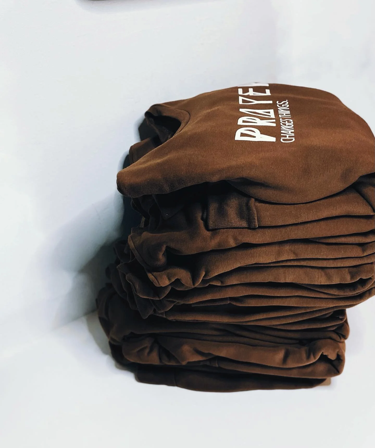 SWIPE 👉🏾🔥🔥
Y&rsquo;all decided to get your Prayer Changes Things apparel yet?! WELL THAT&rsquo;S OK FRIEND&hellip;you have a little bit of more time 𝑩𝑬𝑭𝑶𝑹𝑬 we release  this fresh restock for purchase!! That&rsquo;s right WE SAID IT 
🚨 REST