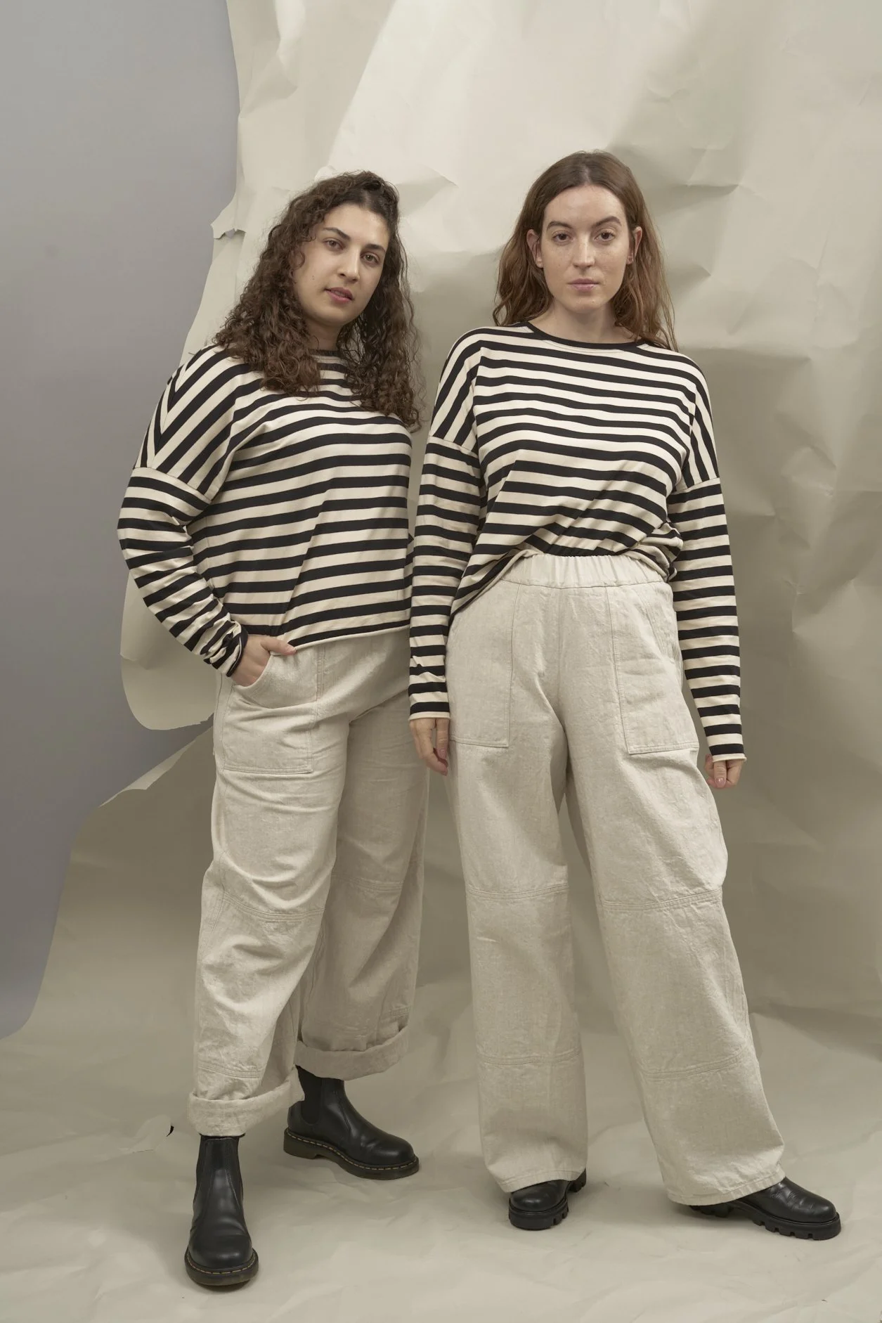 pants barrel nee patch aus bio baumwolle und leinen. von UNIKKO Biel - swiss made slow fashion - nachhaltige mode