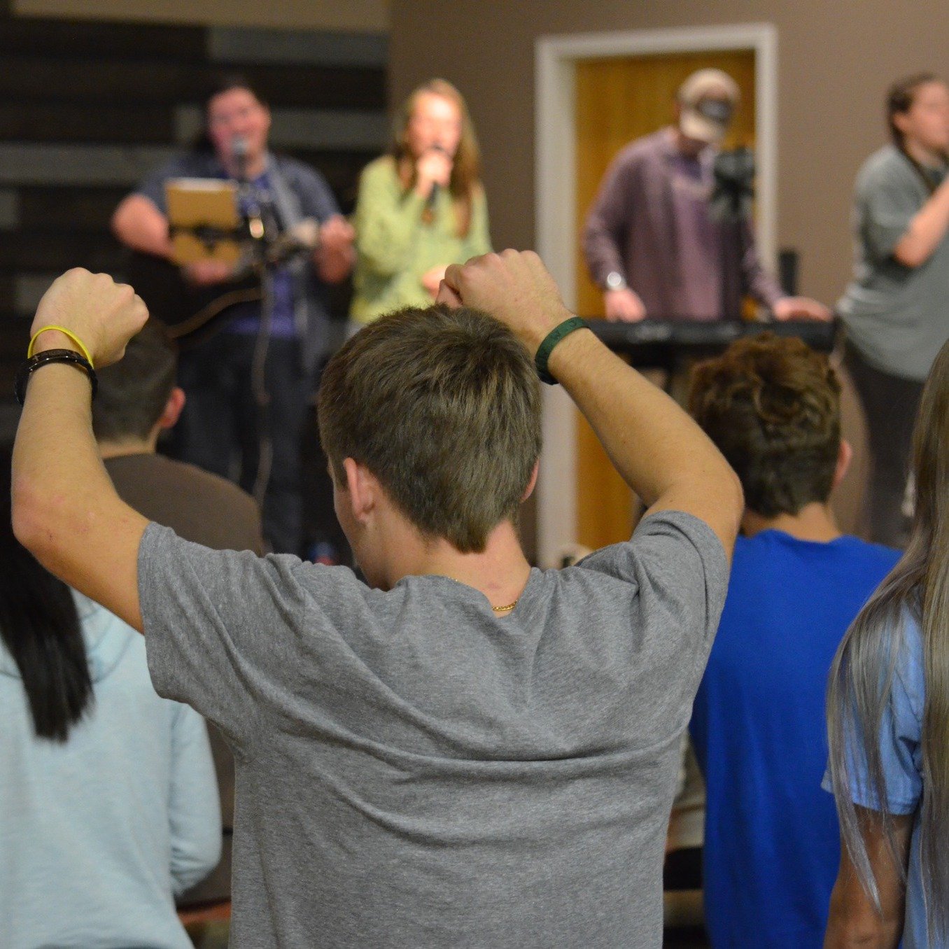 So DNOW is over.... now what? 😳

Maybe you went to DNOW, spent the weekend growing in your faith, only to return back to your old habits by Tuesday... sound familiar?

We get it! Lasting change can be hard to make into a habit. Here are 3️⃣ tips to 