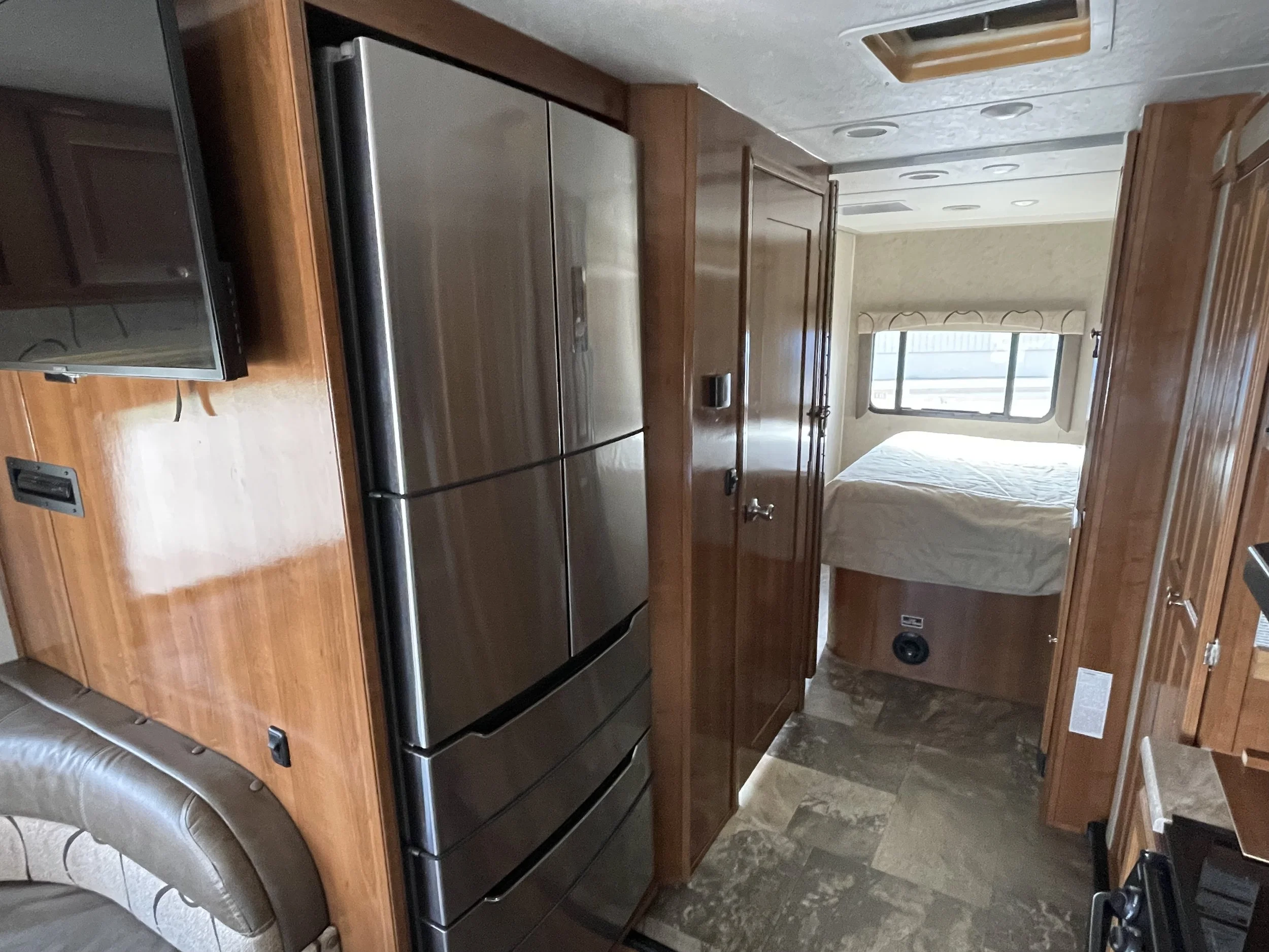 2019 Coachmen Leprechaun 311FS