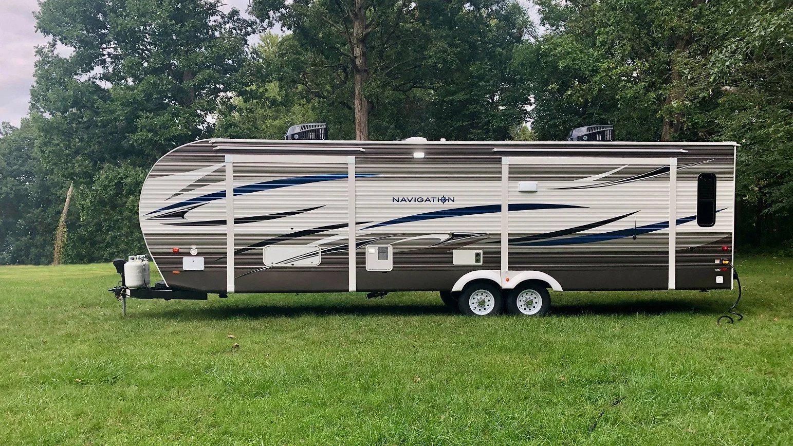 2022 Navigation 322 RLTS Left