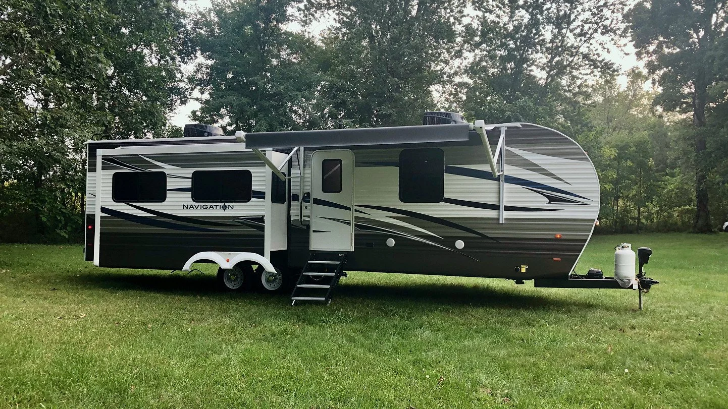 2022 Navigation 322 RLTS Right Awning & Slideout