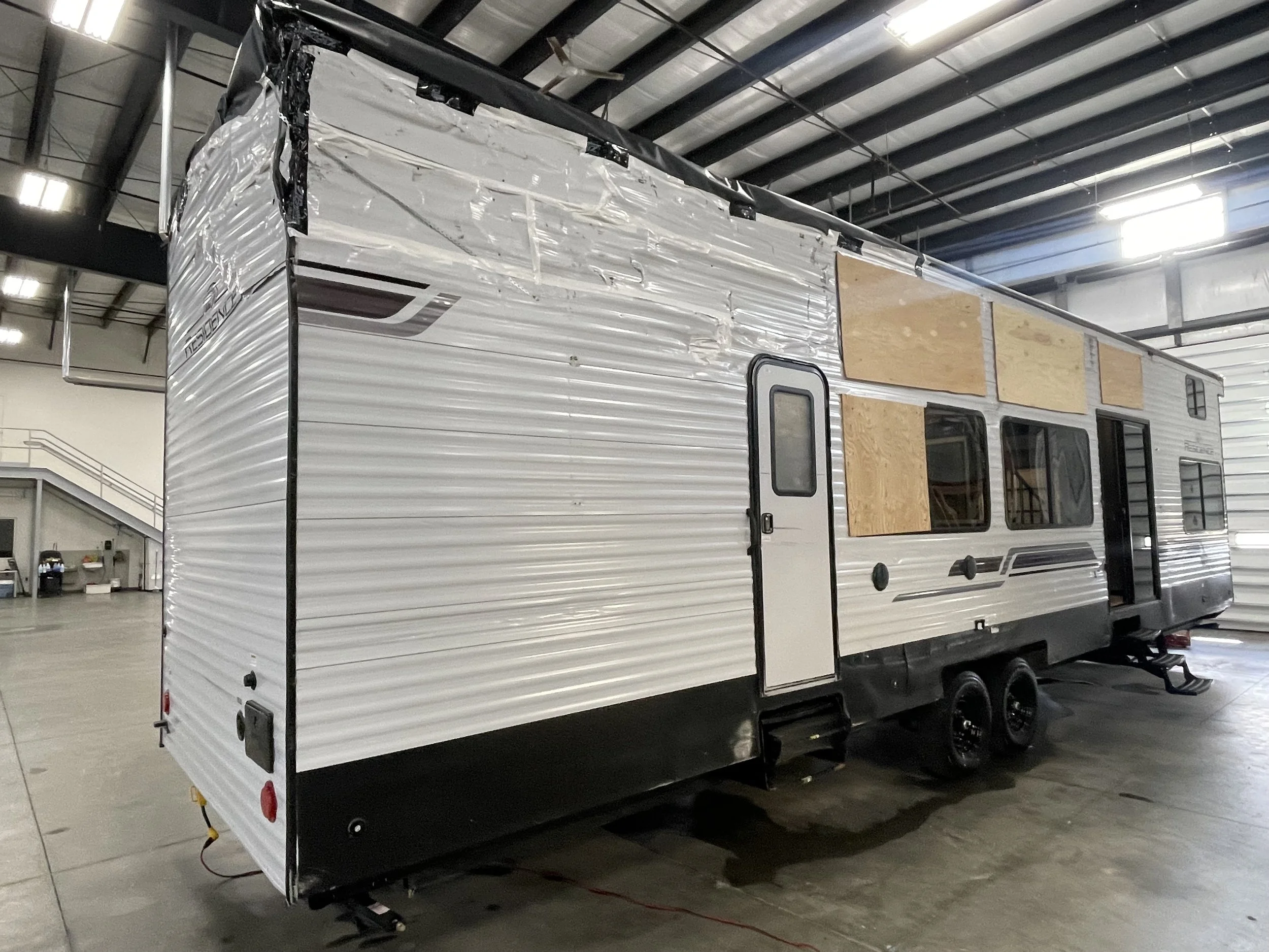 2024 Keystone Residence 40CLDL Destination Trailer