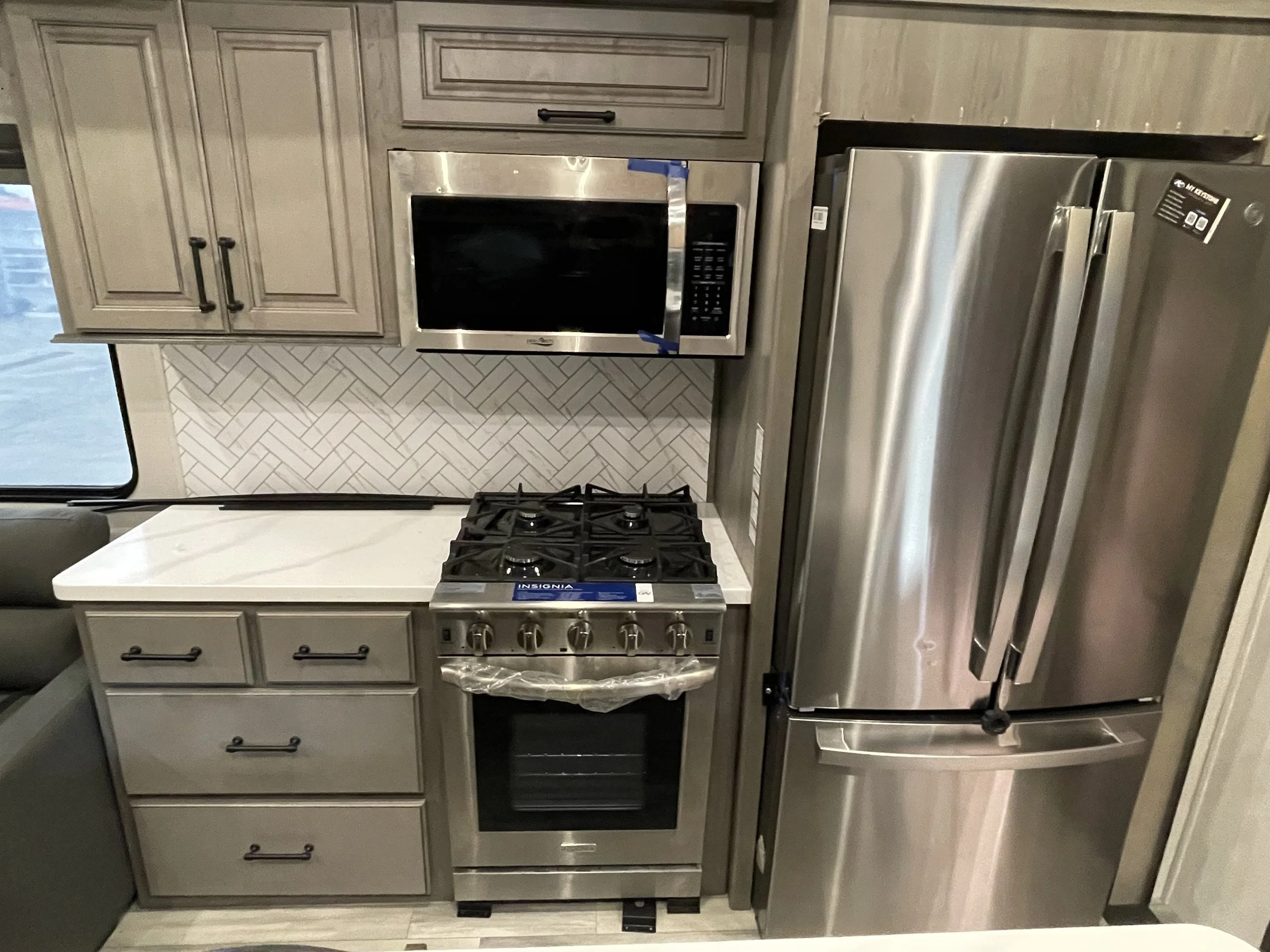 2024 Keystone Residence 40CLDL Destination Trailer