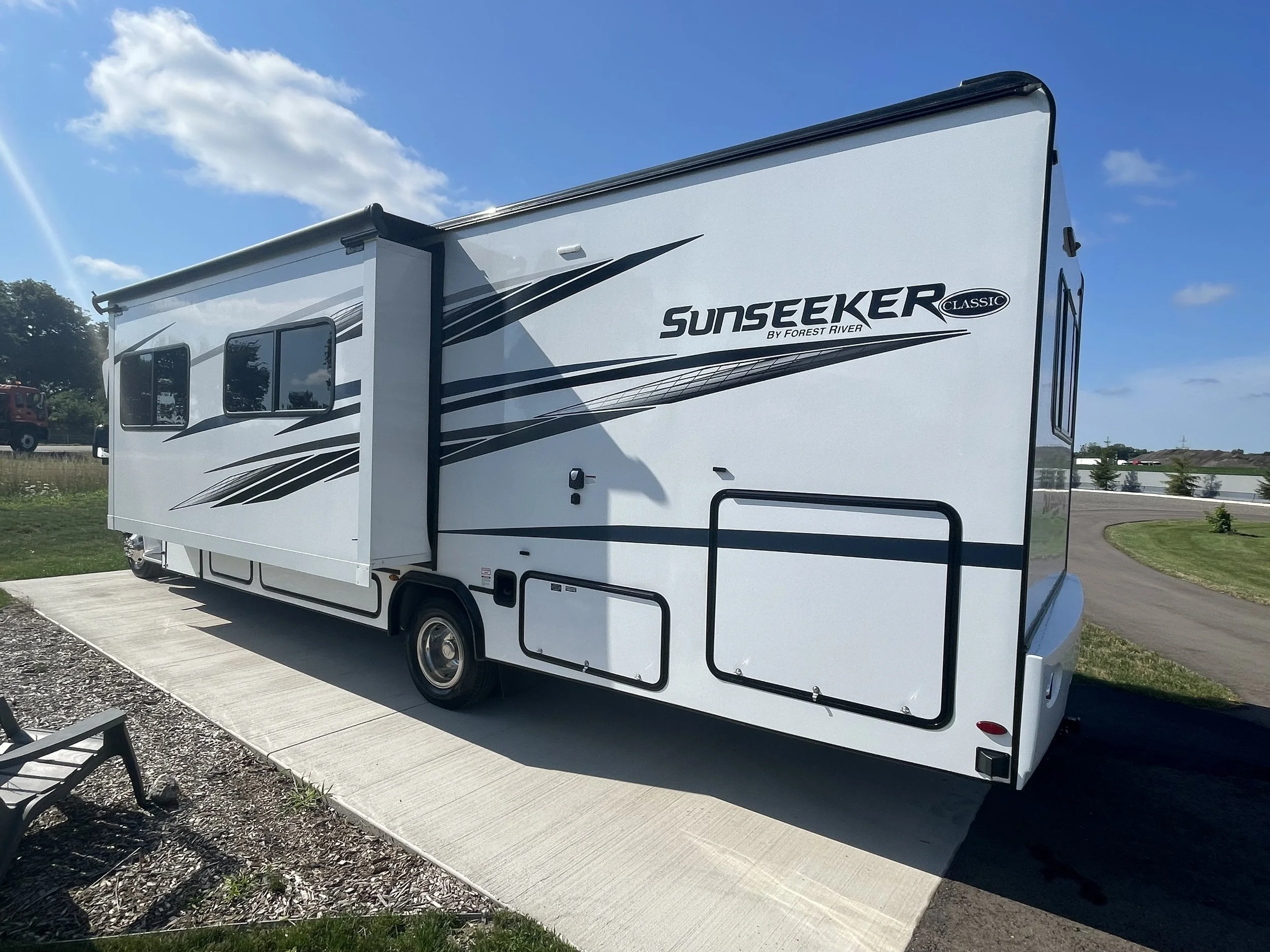 2022 Forest River Sunseeker 3010DS Left Rear