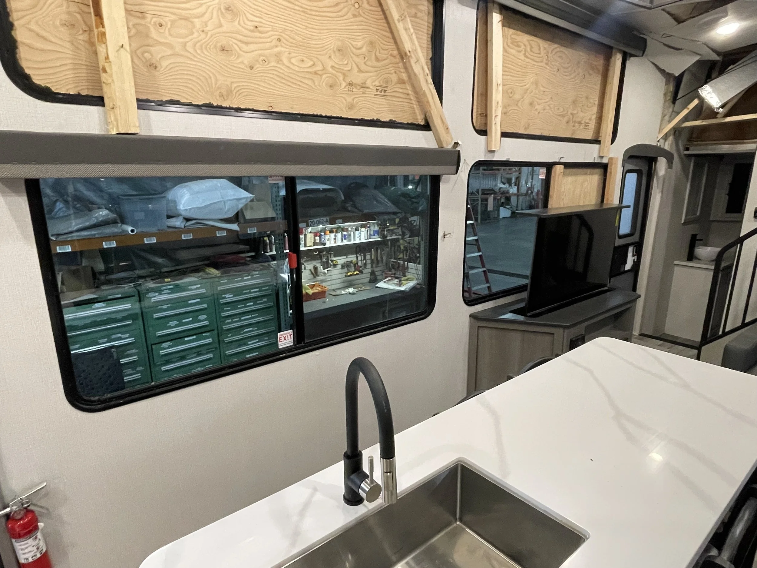 2024 Keystone Residence 40CLDL Destination Trailer