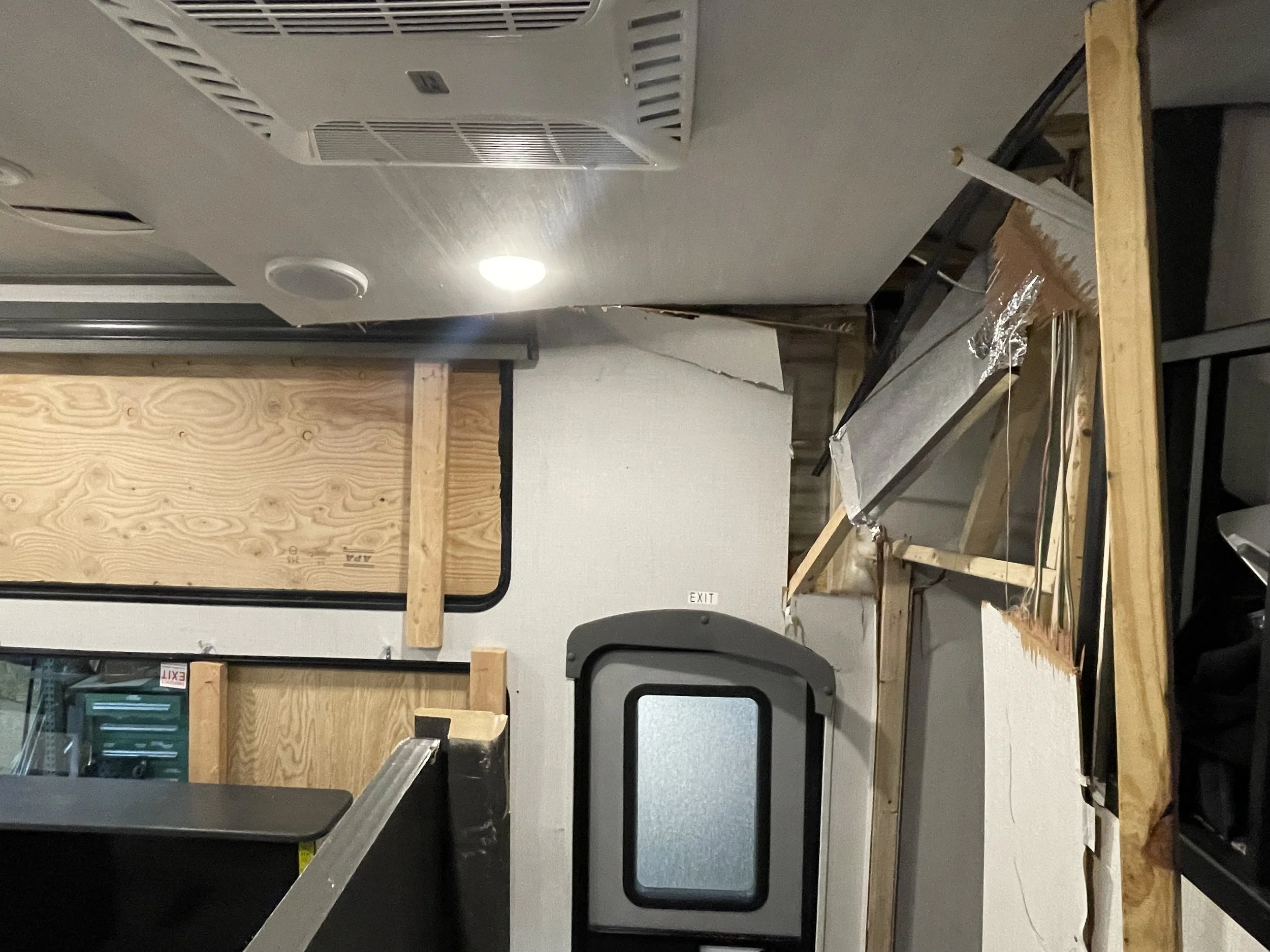 2024 Keystone Residence 40CLDL Destination Trailer