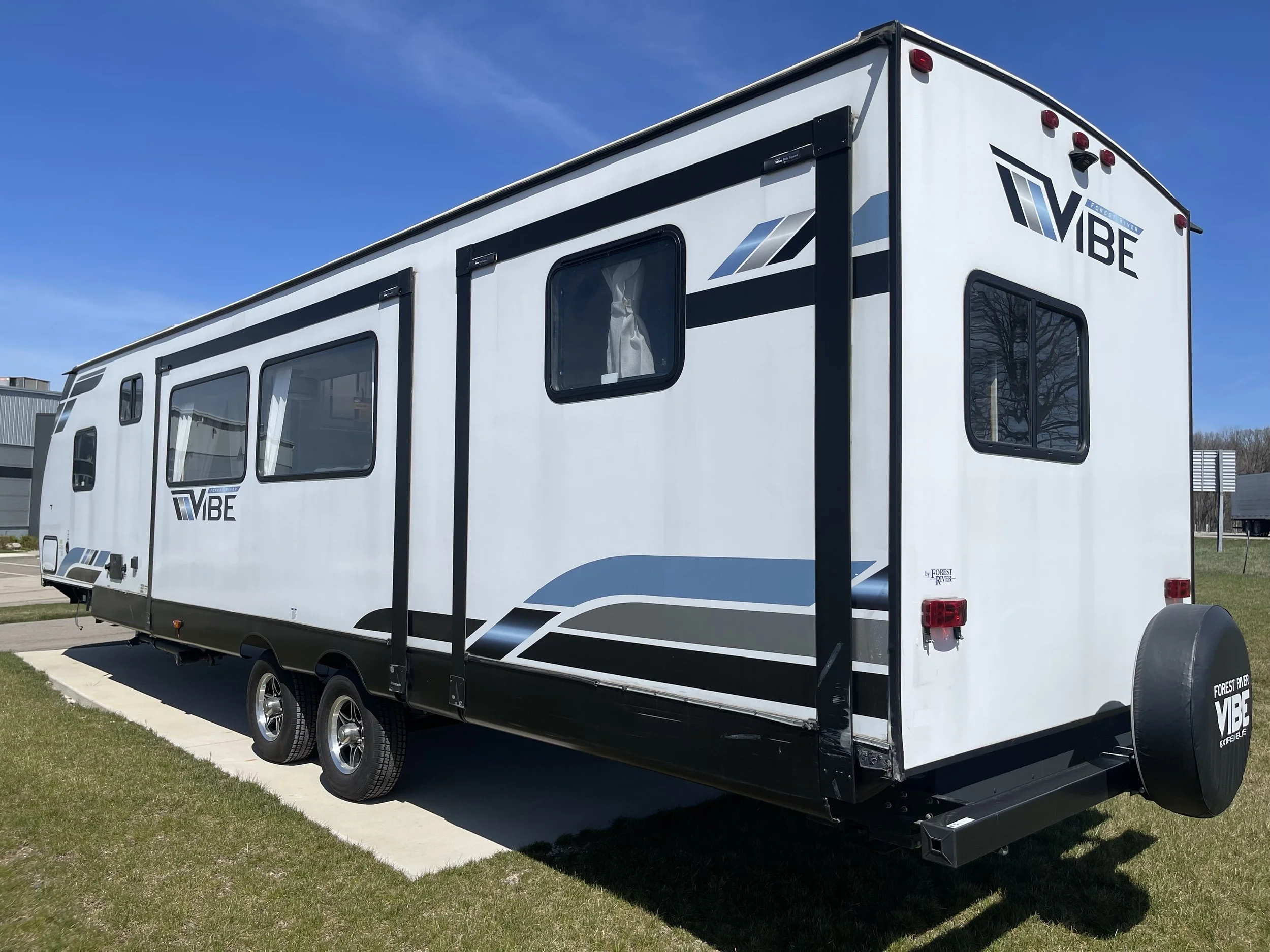 2022 Forest River Vibe 29BH For Sale