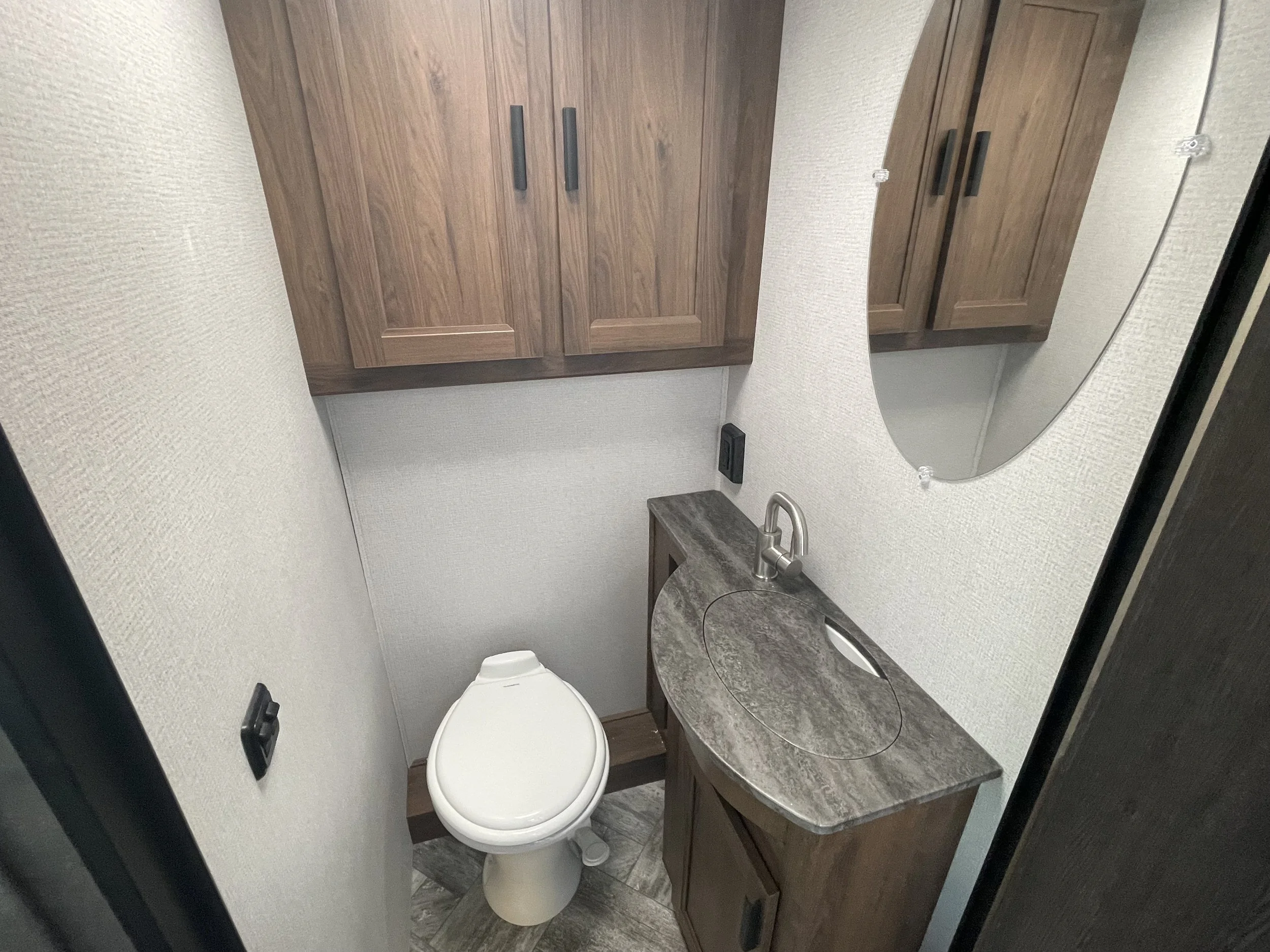 2022 Forest River Sunseeker 3010DS Bathrrom