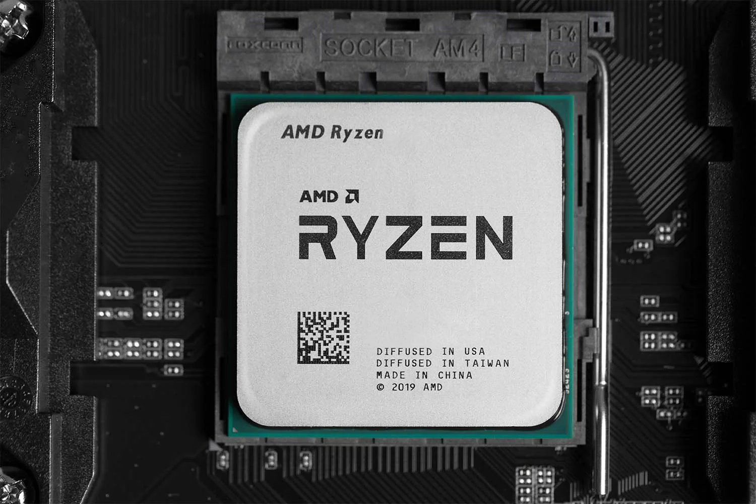 Integrated Graphics Difference Between Ryzen 2400g And 3400g