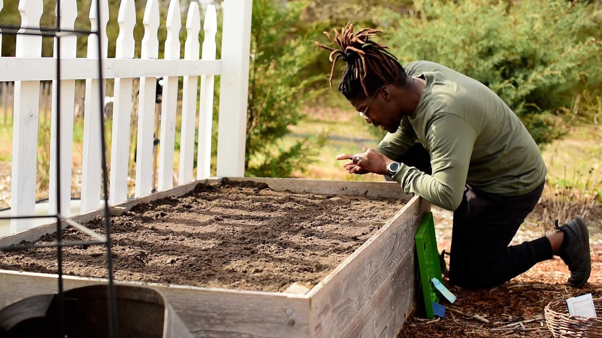 Use This Simple 3 Step Process for Planting a Raised Bed Garden (With
