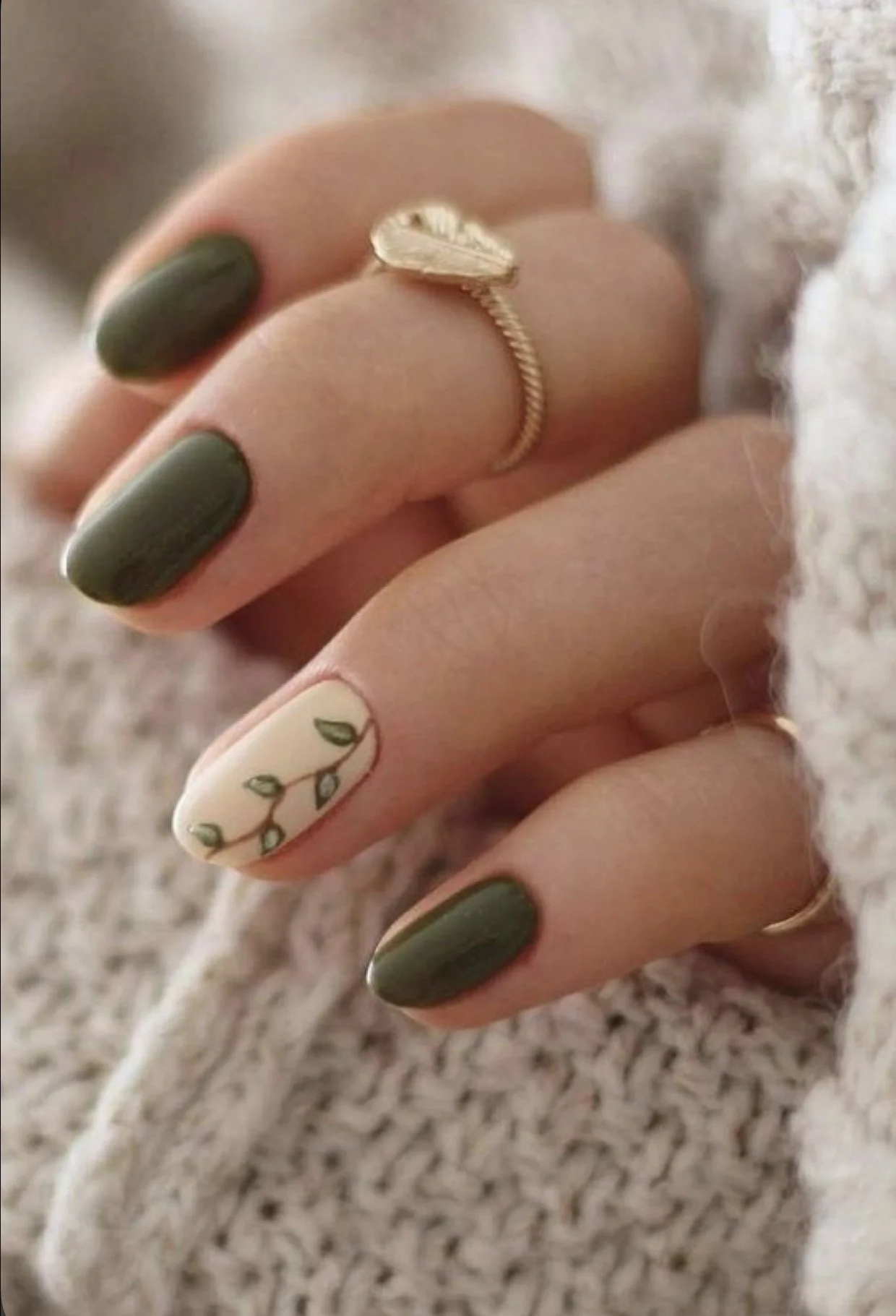 Greenery Nails