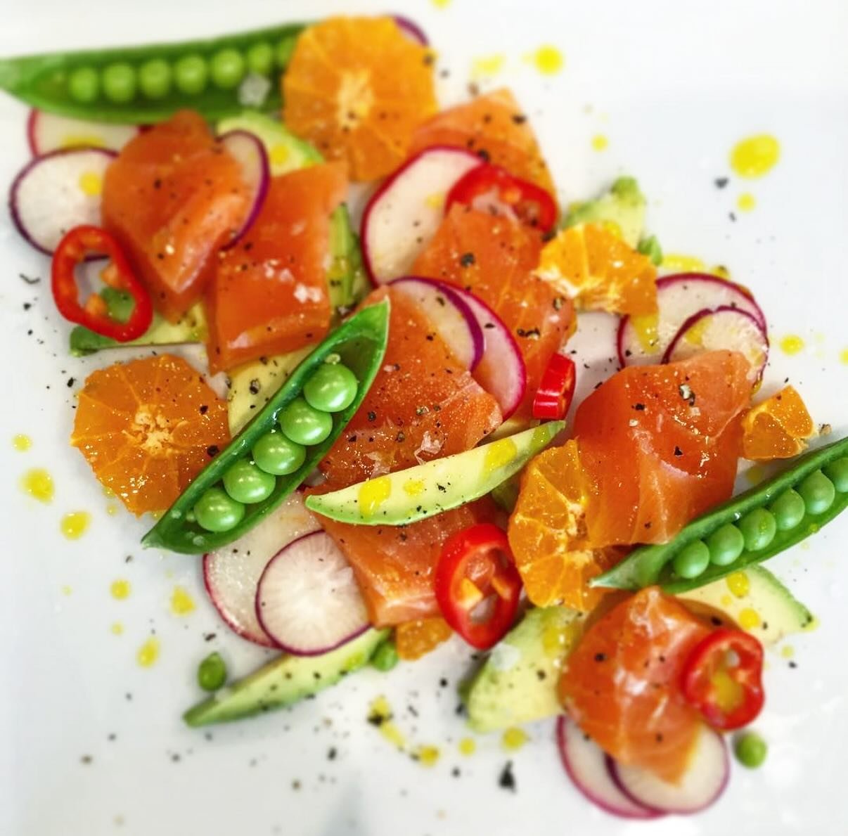 Crudos are ALWAYS a menu possibility when you live minutes away from the San Diego fish docks 🫛🍣💕 #sandiegocatering #sandiegochef #thetinydeli #organiccatering