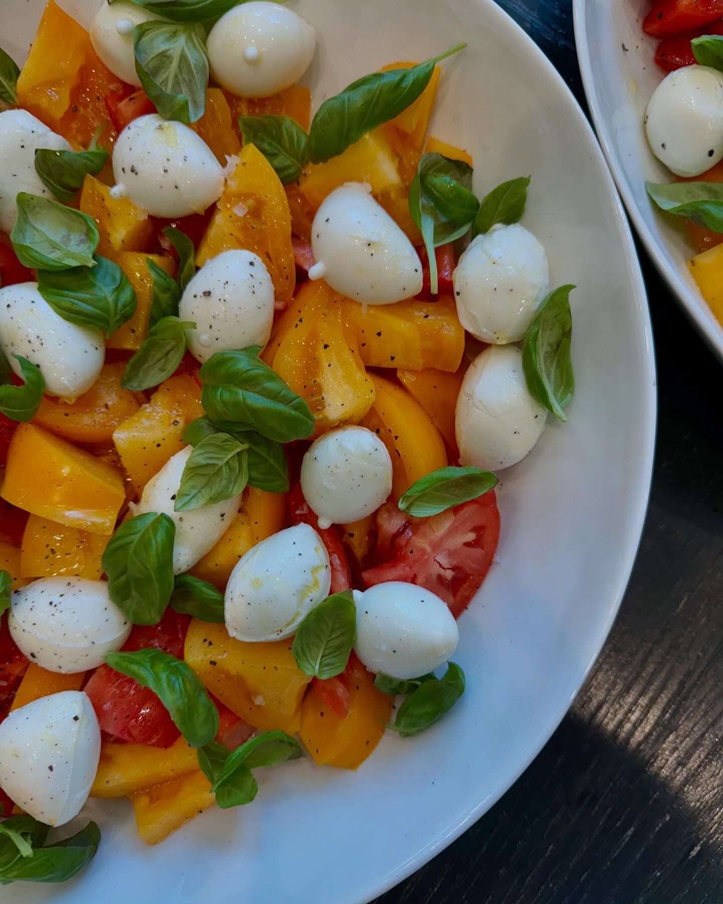 🍅Our tomatoes are almost here! We have 10 different heirloom varieties growing, and will be picked, diced, chopped, stewed, marinated, and served to you in just about every way imaginable 🍃🍅🥗Check out some examples of custom menus we have up on o
