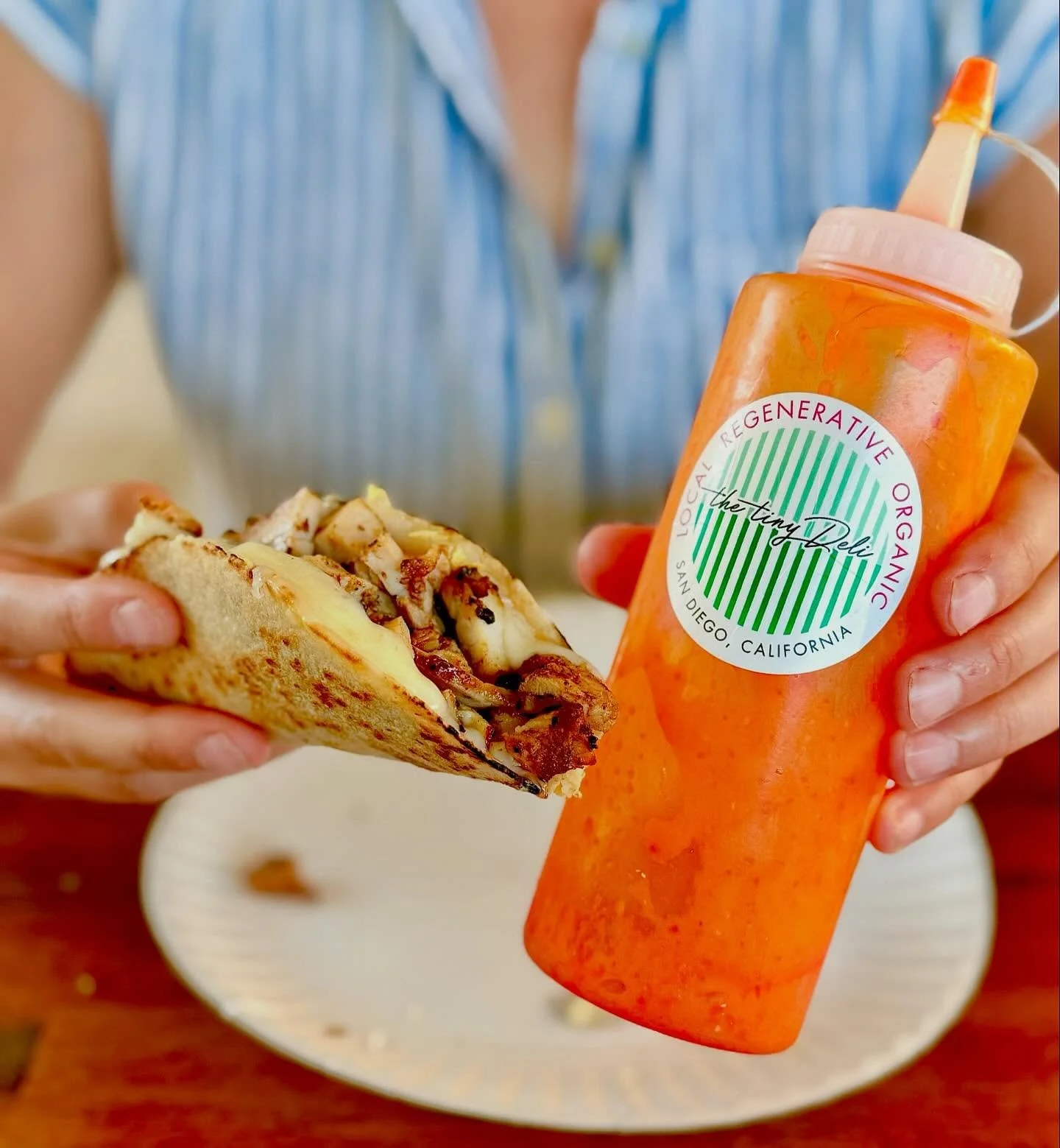 🌮 Taco Tuesday!🌶️💕 We hand make all our tortillas, corn 🌽 or wheat 🌾 we&rsquo;ve got you covered! Best part may be the fermented hot sauces we serve as a special complementary gift at each event! They are all different based on peppers in season